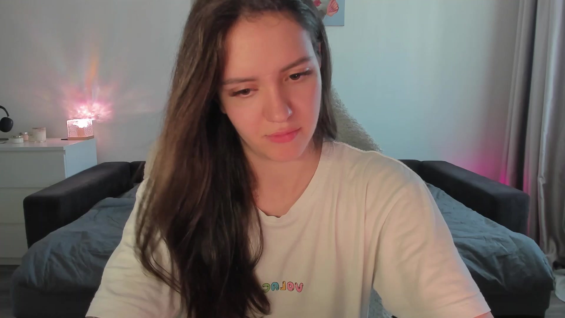 Gallery image thumbnail from sonia_moon's myfreecams stream on, 08/05/2025, 07:45 image 19 of 20