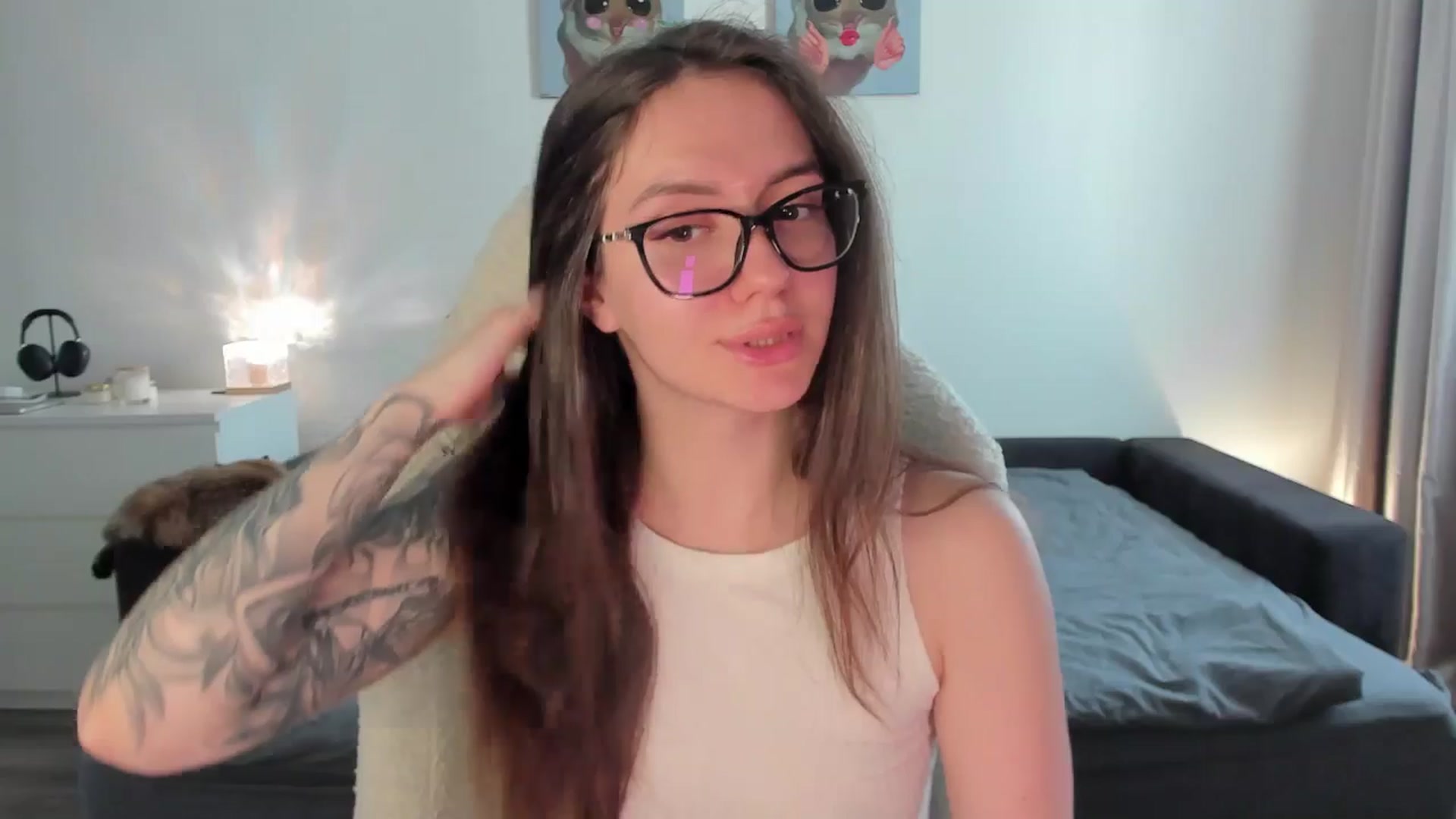 Gallery image thumbnail from sonia_moon's myfreecams stream on, 08/07/2025, 07:37 image 6 of 20