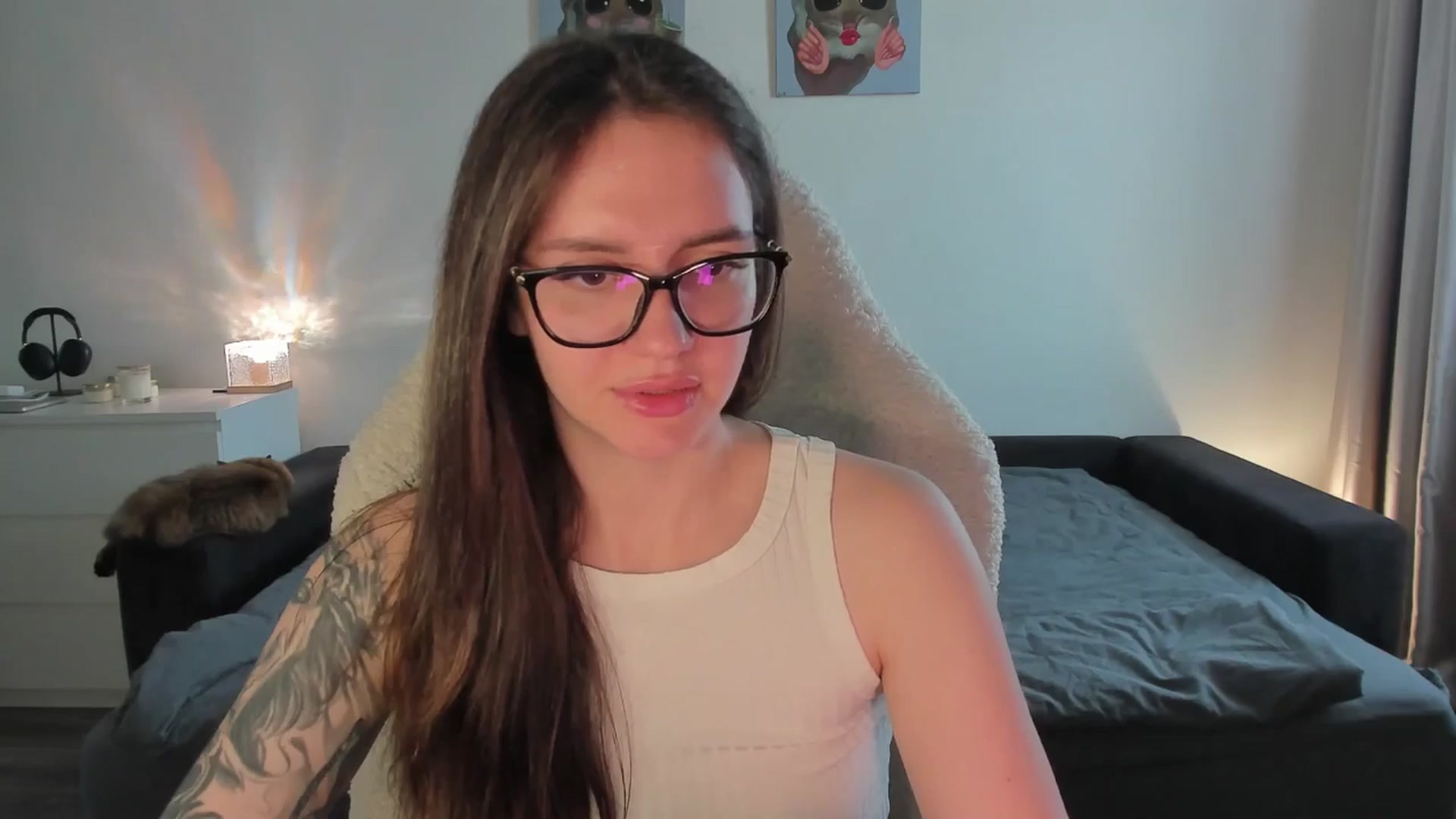 Gallery image thumbnail from sonia_moon's myfreecams stream on, 08/07/2025, 07:37 image 10 of 20