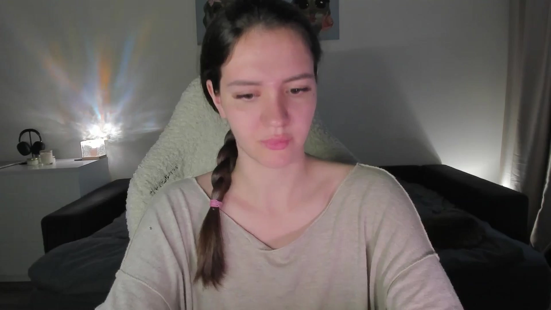 Gallery image thumbnail from sonia_moon's myfreecams stream on, 08/08/2025, 02:40 image 4 of 20