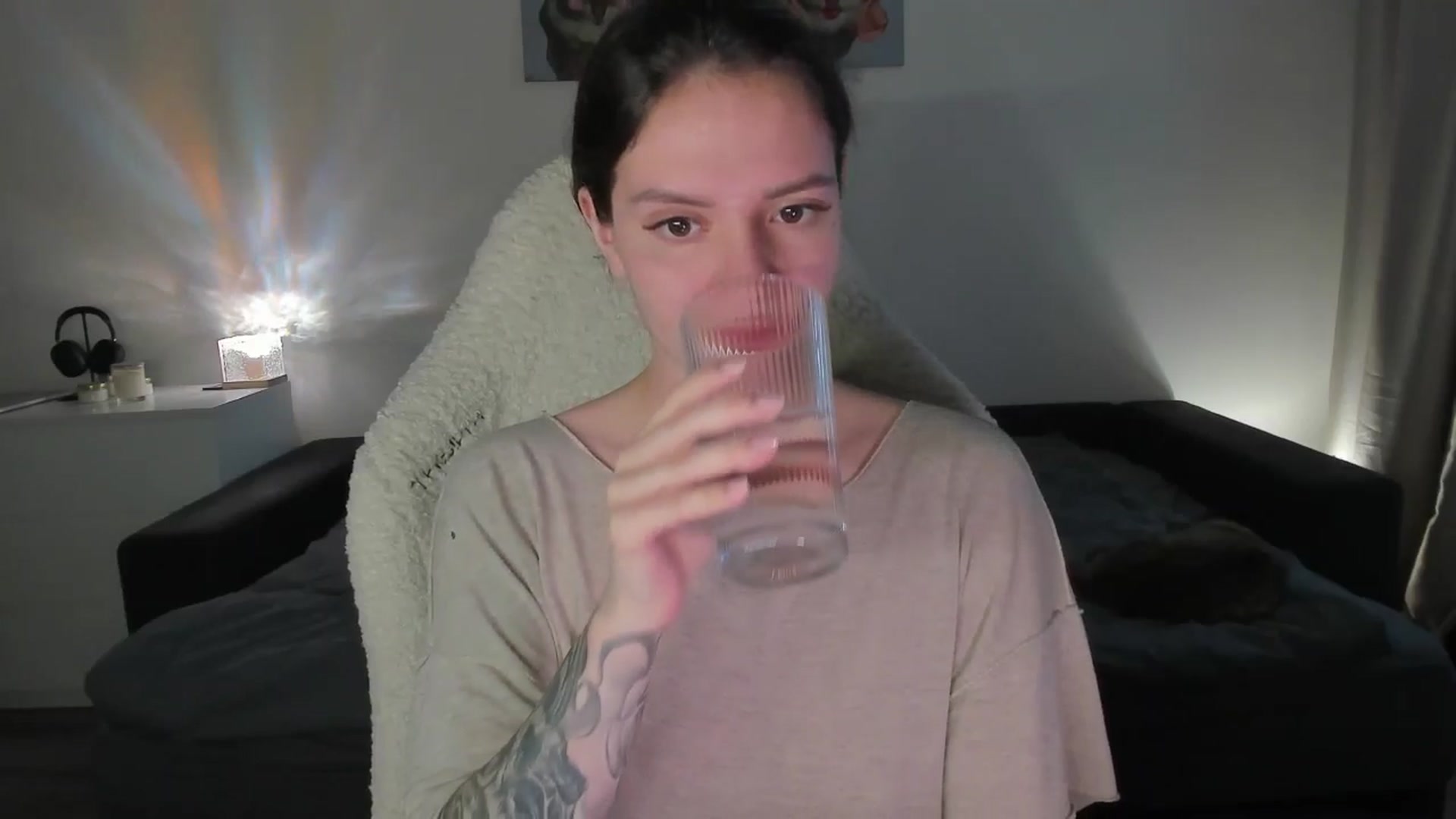 Gallery image thumbnail from sonia_moon's myfreecams stream on, 08/08/2025, 02:40 image 11 of 20