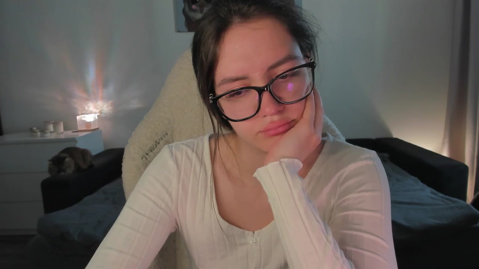 Gallery image thumbnail from sonia_moon's myfreecams stream on, 08/14/2025, 07:43 image 8 of 20