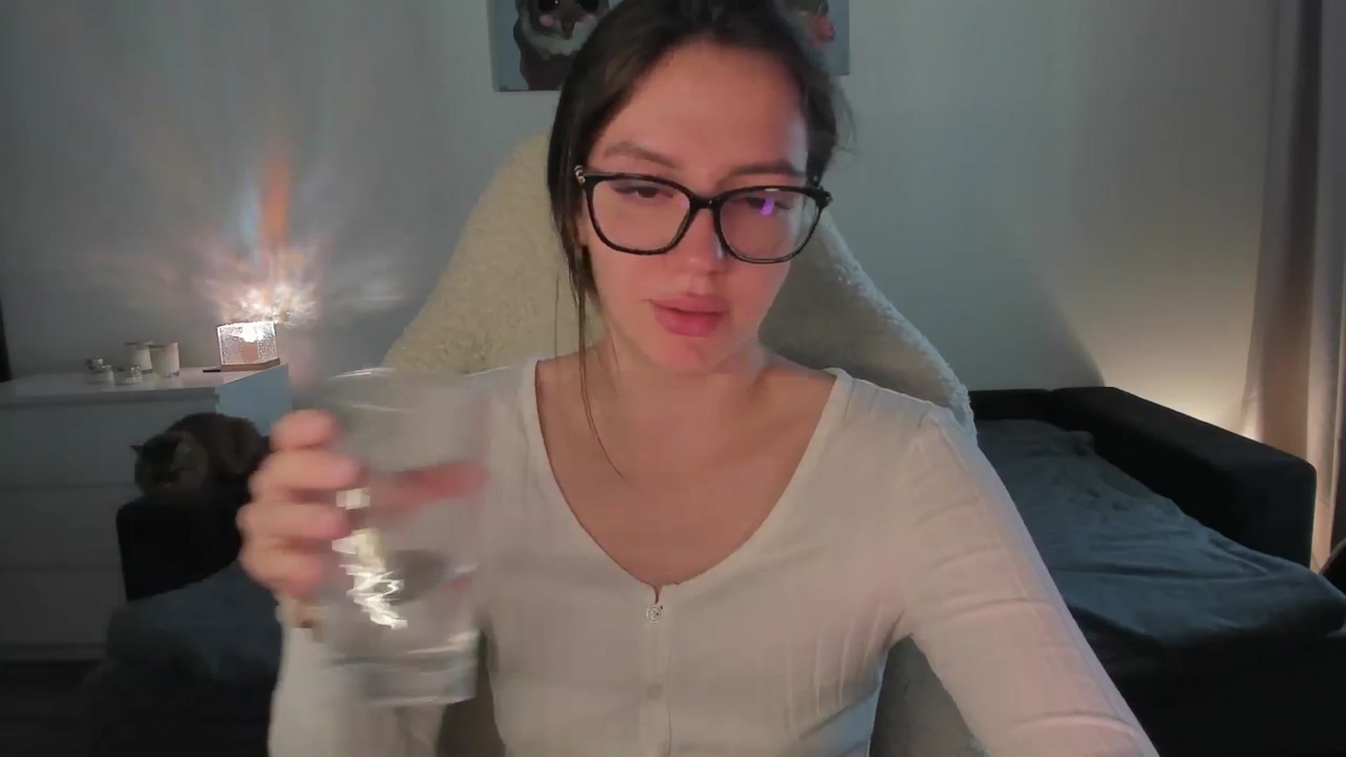 Gallery image thumbnail from sonia_moon's myfreecams stream on, 08/14/2025, 07:43 image 4 of 20