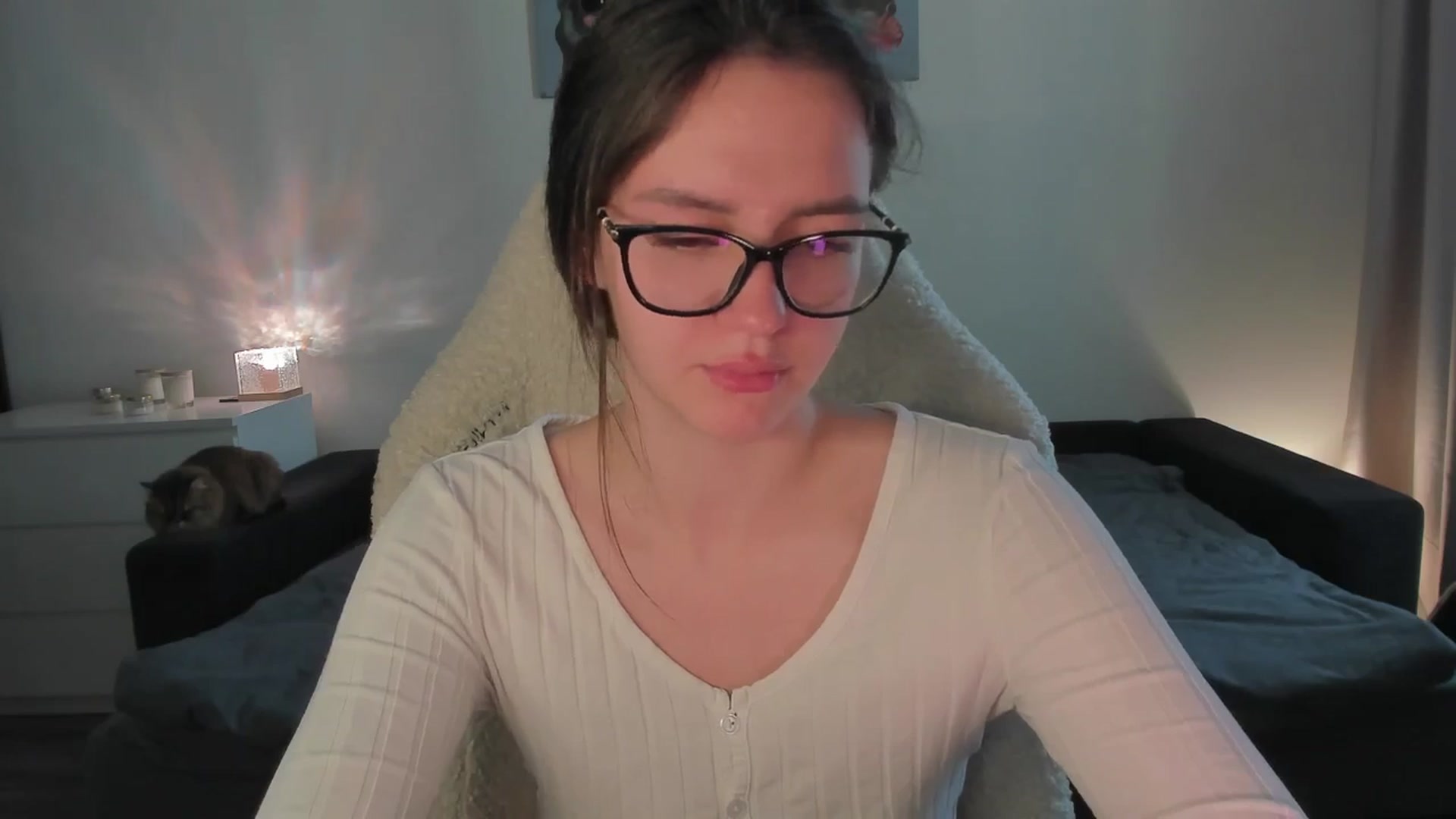 Gallery image thumbnail from sonia_moon's myfreecams stream on, 08/14/2025, 07:43 image 5 of 20