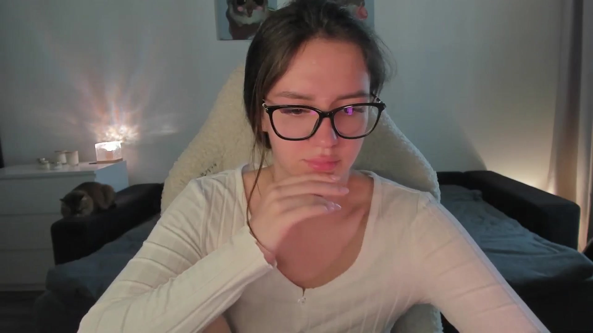 Gallery image thumbnail from sonia_moon's myfreecams stream on, 08/14/2025, 07:43 image 12 of 20