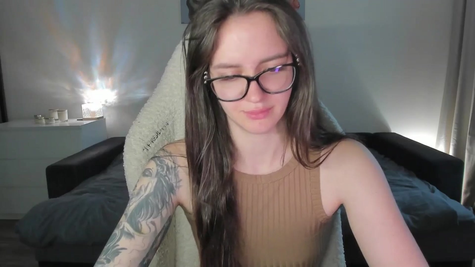 Gallery image thumbnail from sonia_moon's myfreecams stream on, 08/16/2025, 07:45 image 5 of 20