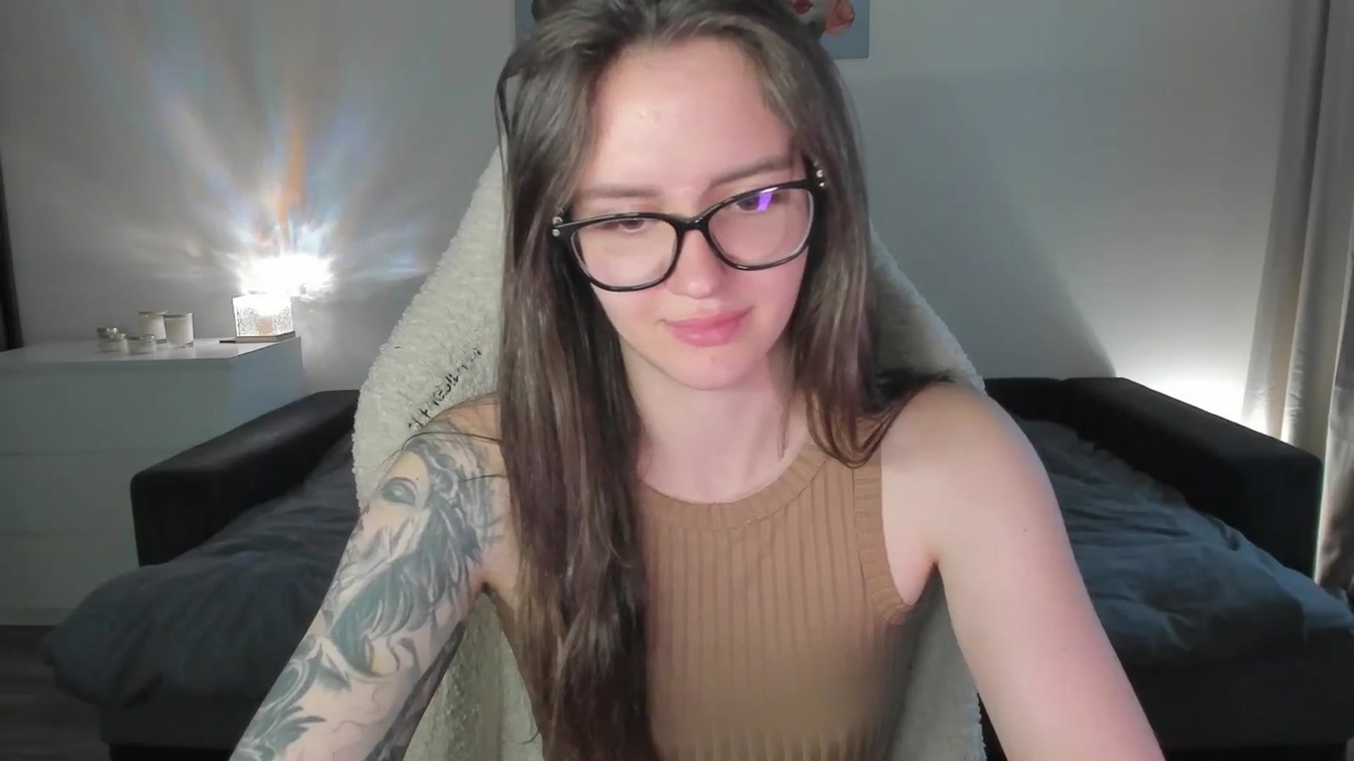 Gallery image thumbnail from sonia_moon's myfreecams stream on, 08/16/2025, 07:45 image 4 of 20