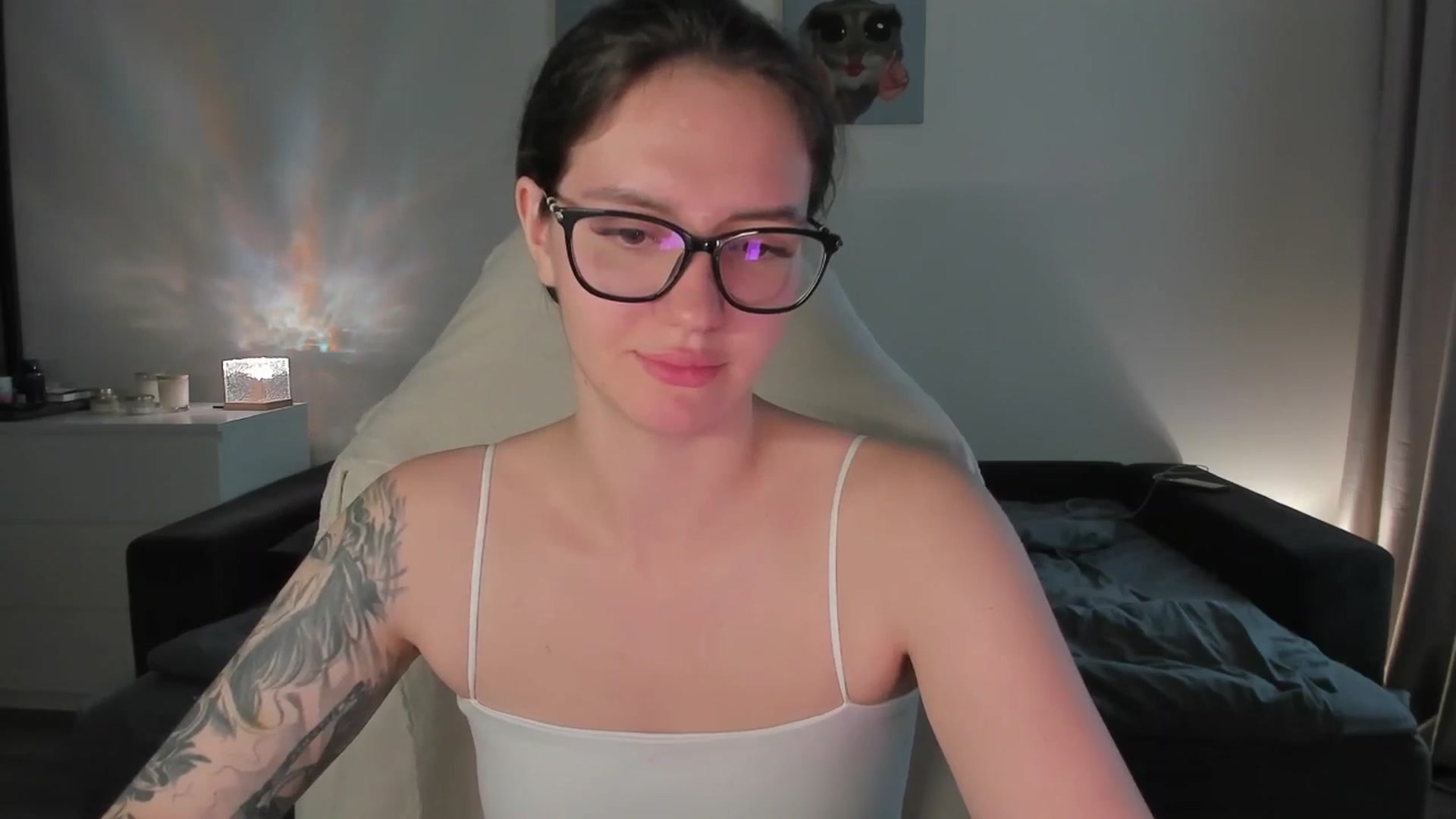 Gallery image thumbnail from sonia_moon's myfreecams stream on, 08/18/2025, 06:30 image 6 of 20