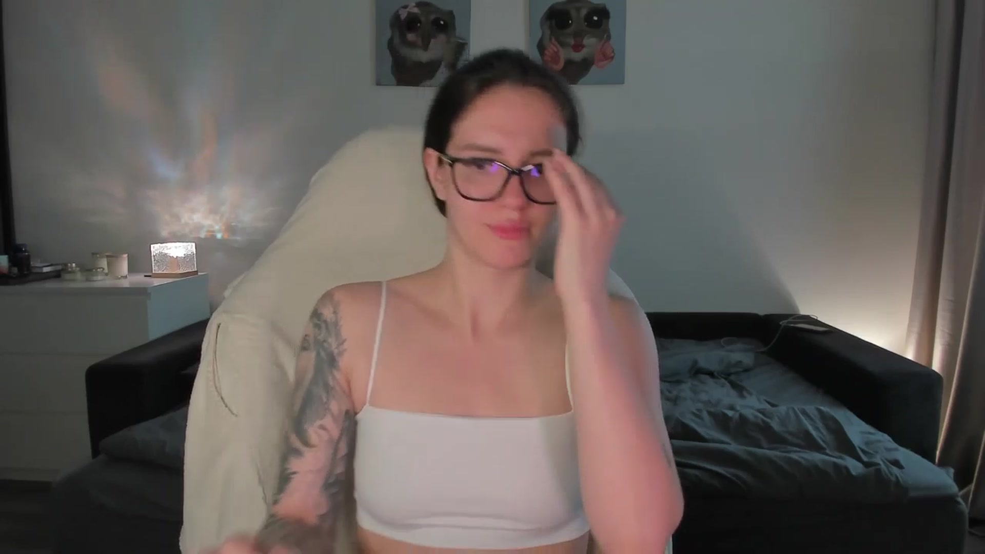 Gallery image thumbnail from sonia_moon's myfreecams stream on, 08/18/2025, 06:30 image 4 of 20