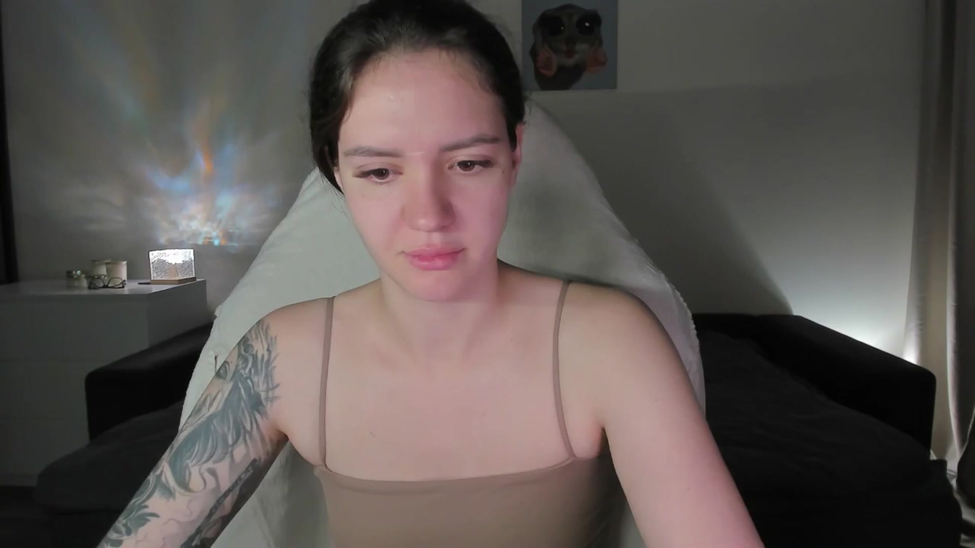 Gallery image thumbnail from sonia_moon's myfreecams stream on, 08/19/2025, 02:42 image 4 of 20
