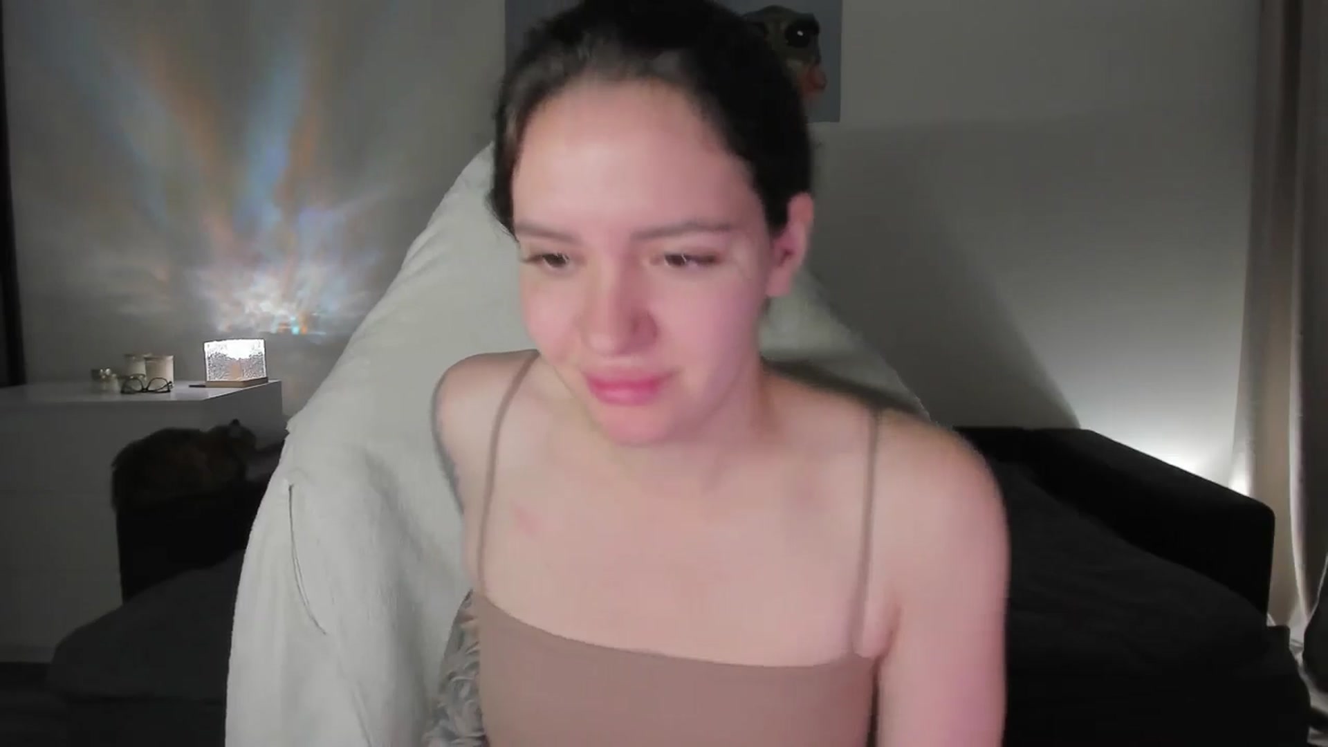 Gallery image thumbnail from sonia_moon's myfreecams stream on, 08/19/2025, 02:42 image 5 of 20