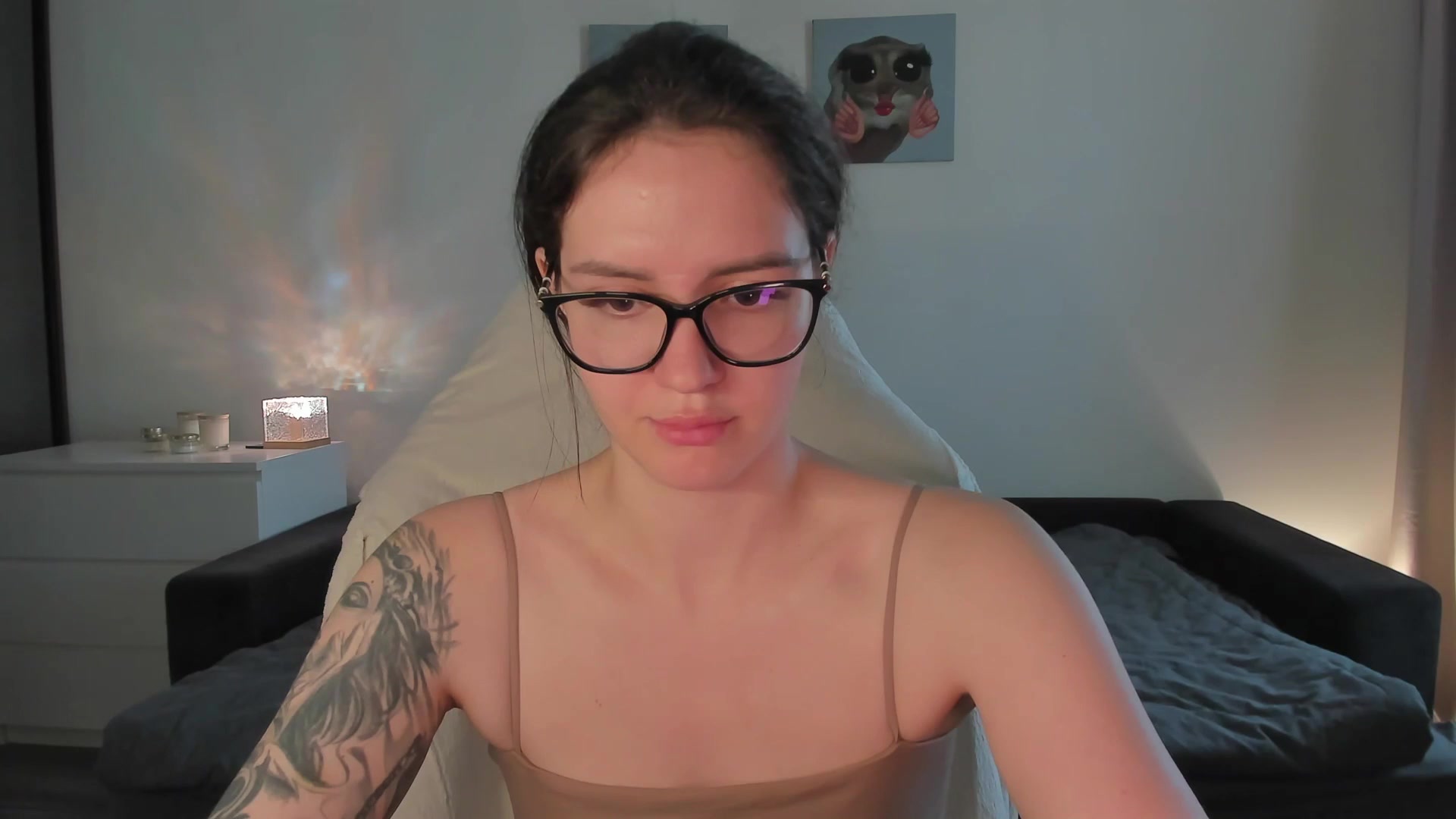 Gallery image thumbnail from sonia_moon's myfreecams stream on, 08/19/2025, 06:25 image 16 of 20