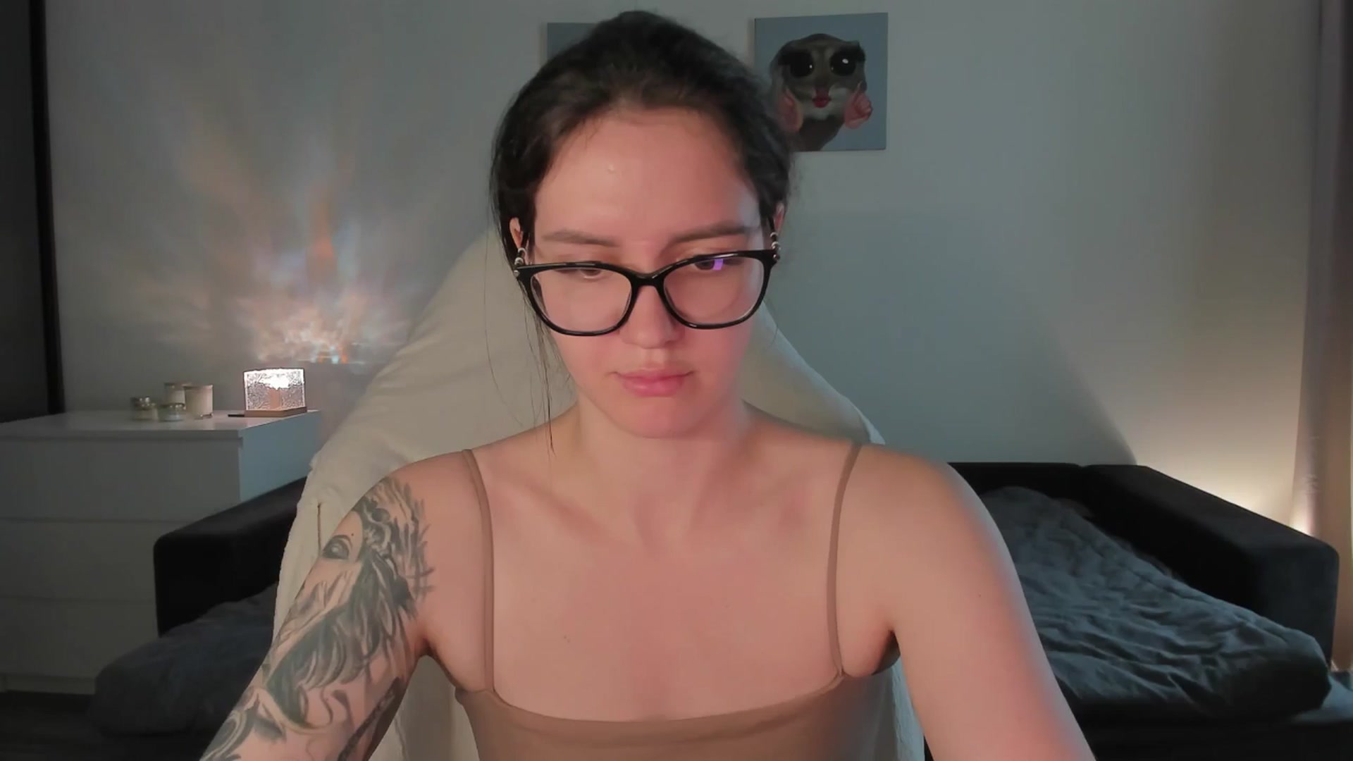 Gallery image thumbnail from sonia_moon's myfreecams stream on, 08/19/2025, 06:25 image 4 of 20