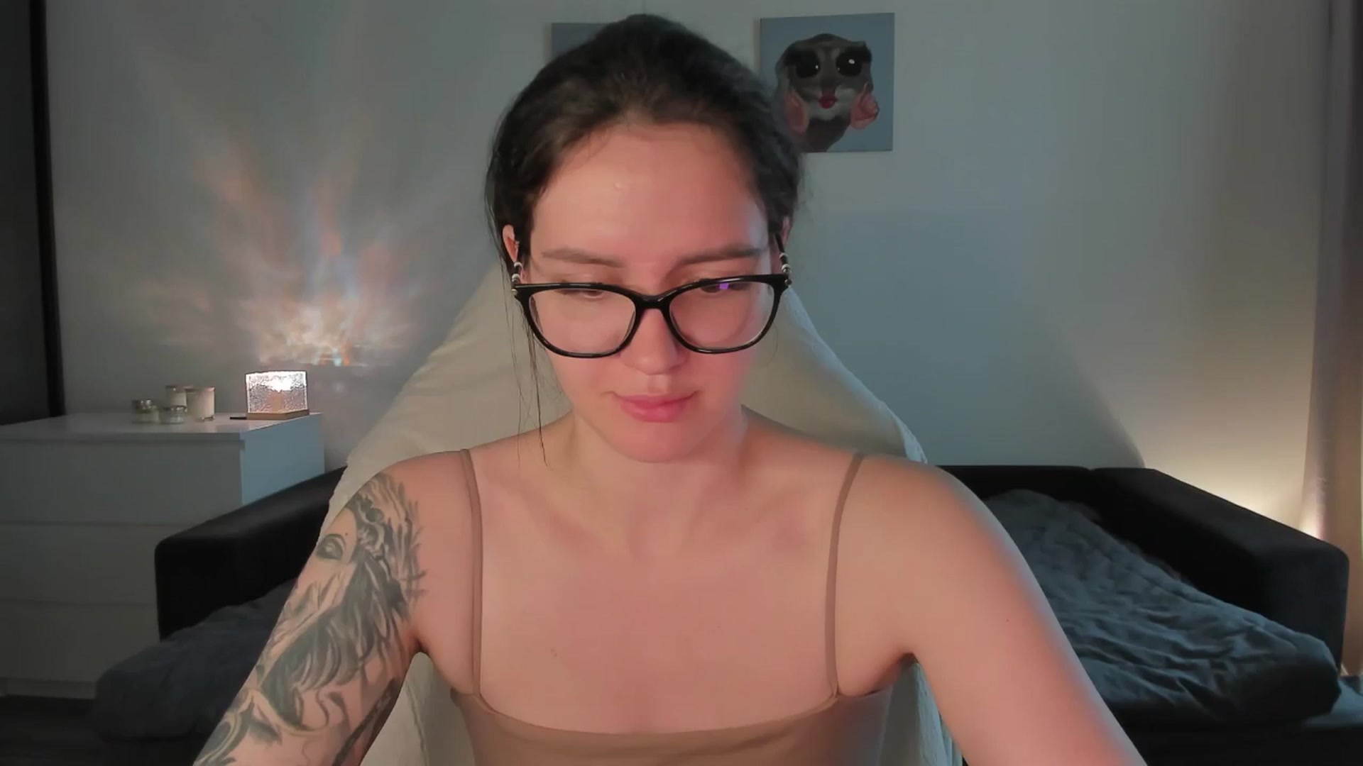 Gallery image thumbnail from sonia_moon's myfreecams stream on, 08/19/2025, 06:25 image 7 of 20