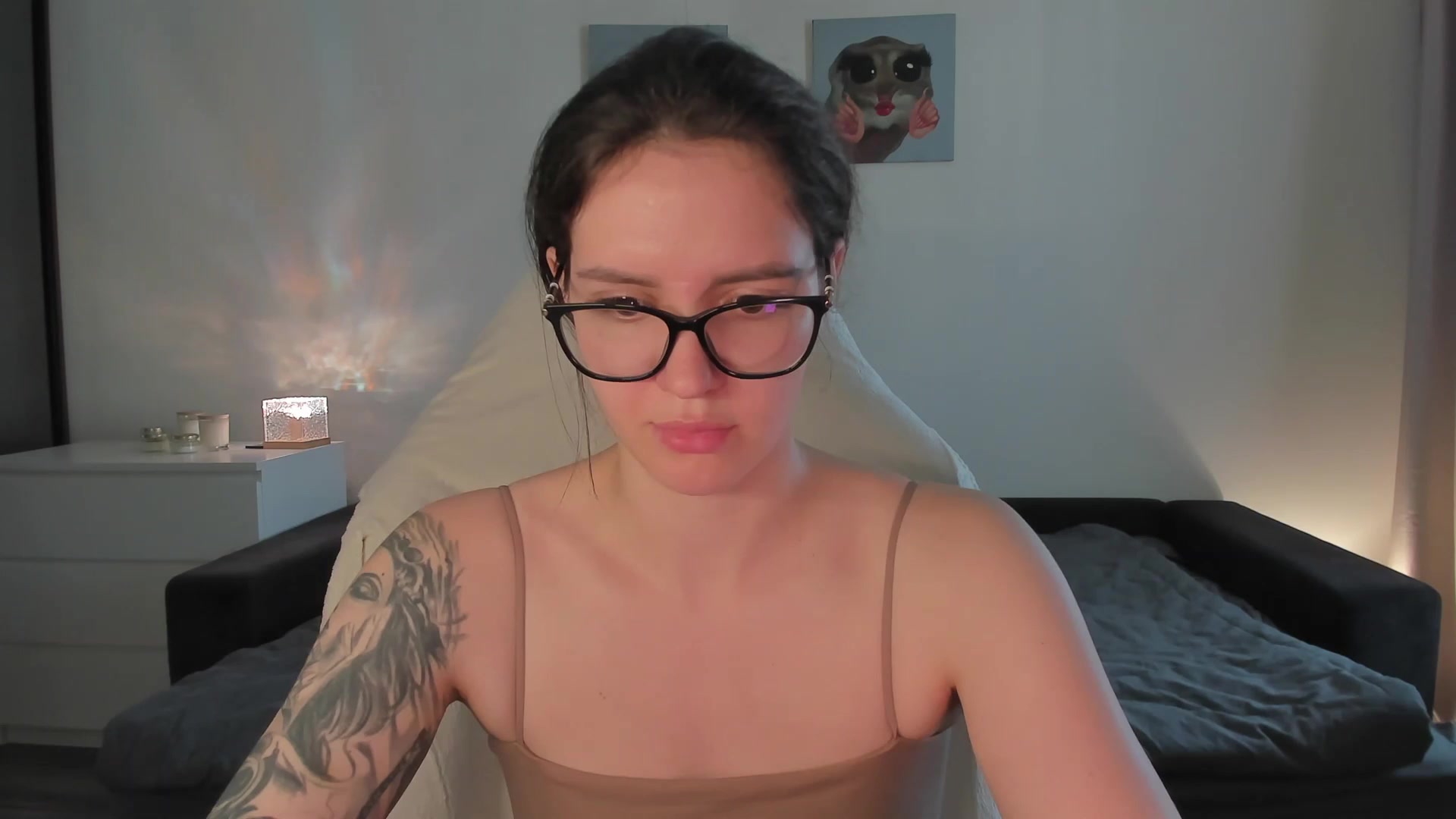 Gallery image thumbnail from sonia_moon's myfreecams stream on, 08/19/2025, 06:25 image 18 of 20