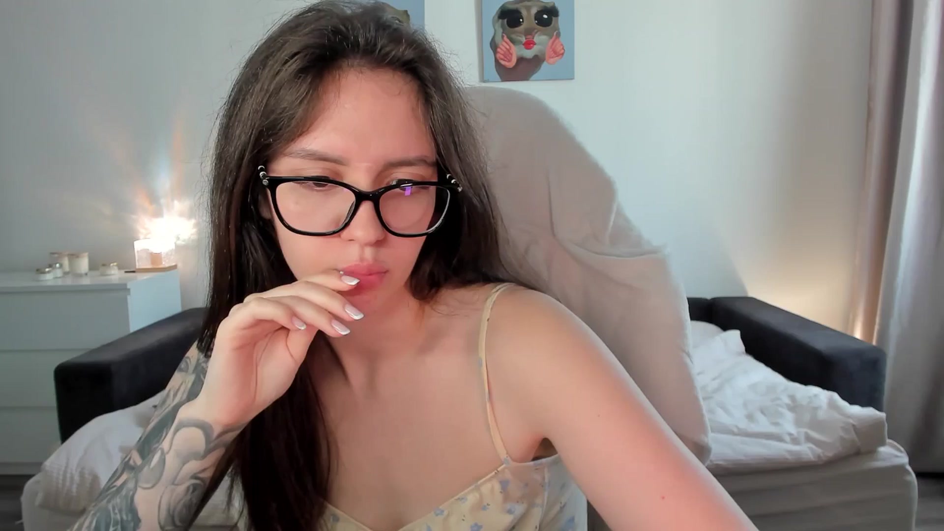 Gallery image thumbnail from sonia_moon's myfreecams stream on, 08/24/2025, 07:45 image 3 of 20