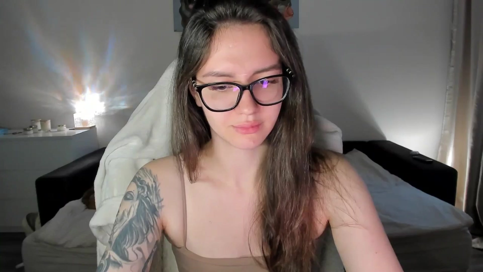 Gallery image thumbnail from sonia_moon's myfreecams stream on, 08/25/2025, 03:30 image 19 of 20