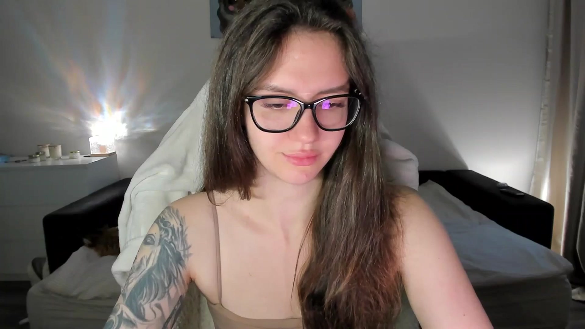 Gallery image thumbnail from sonia_moon's myfreecams stream on, 08/25/2025, 03:30 image 17 of 20