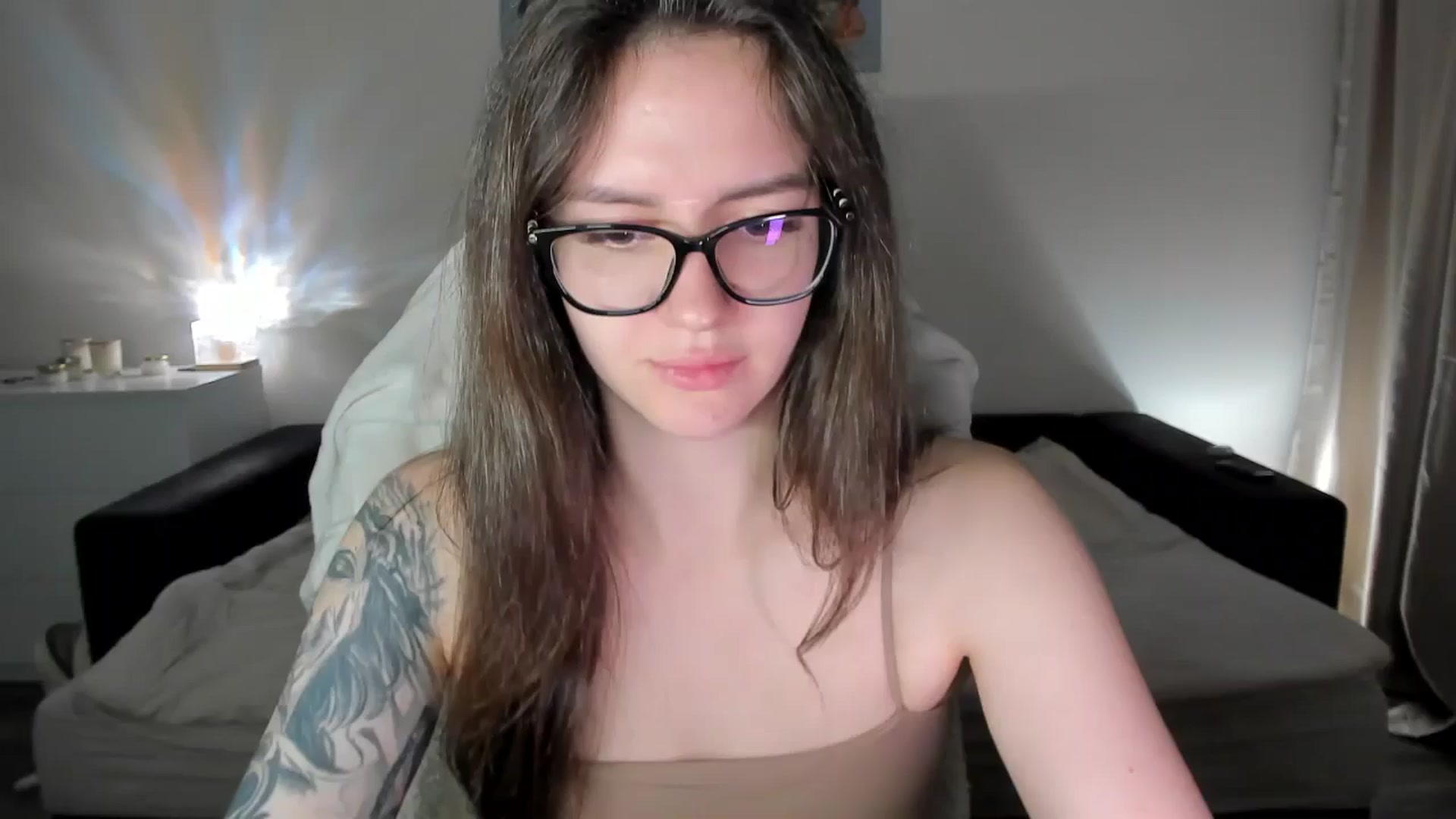 Gallery image thumbnail from sonia_moon's myfreecams stream on, 08/25/2025, 03:30 image 1 of 20