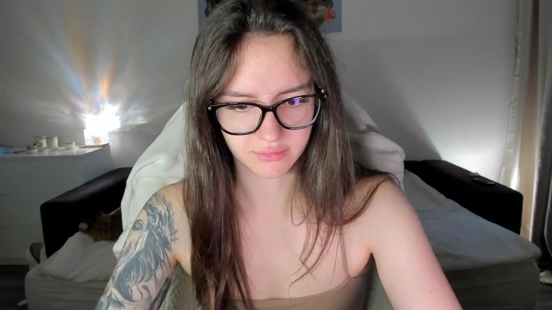 Gallery image thumbnail from sonia_moon's myfreecams stream on, 08/25/2025, 03:30 image 14 of 20