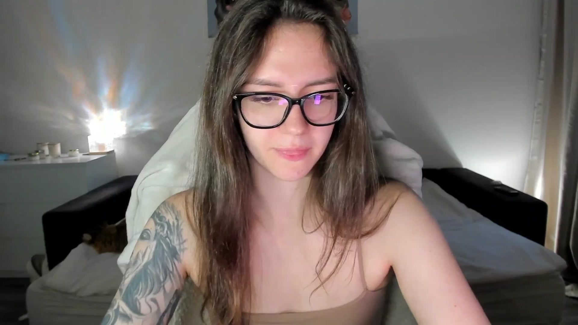 Gallery image thumbnail from sonia_moon's myfreecams stream on, 08/25/2025, 03:30 image 15 of 20