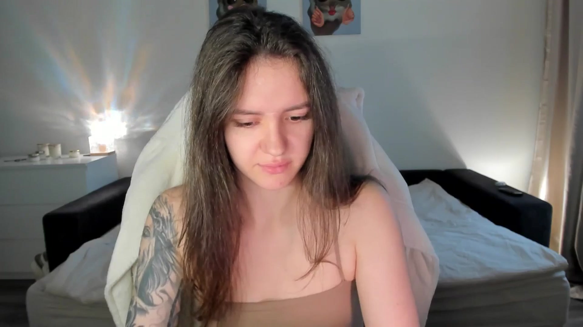 Gallery image thumbnail from sonia_moon's myfreecams stream on, 08/25/2025, 04:40 image 15 of 20