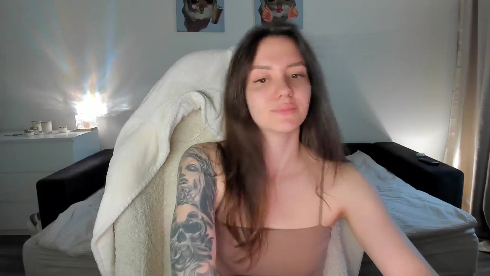 Gallery image thumbnail from sonia_moon's myfreecams stream on, 08/25/2025, 04:40 image 14 of 20