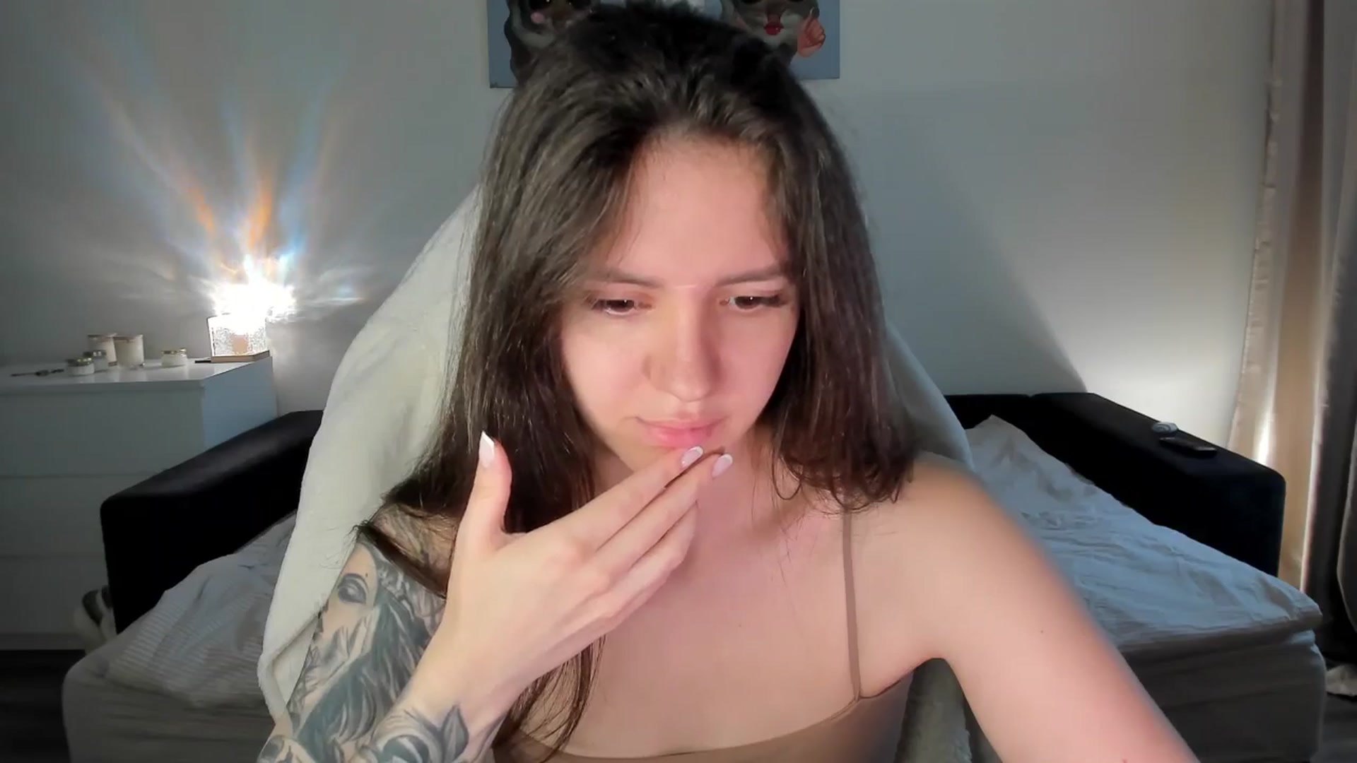 Gallery image thumbnail from sonia_moon's myfreecams stream on, 08/25/2025, 04:40 image 4 of 20