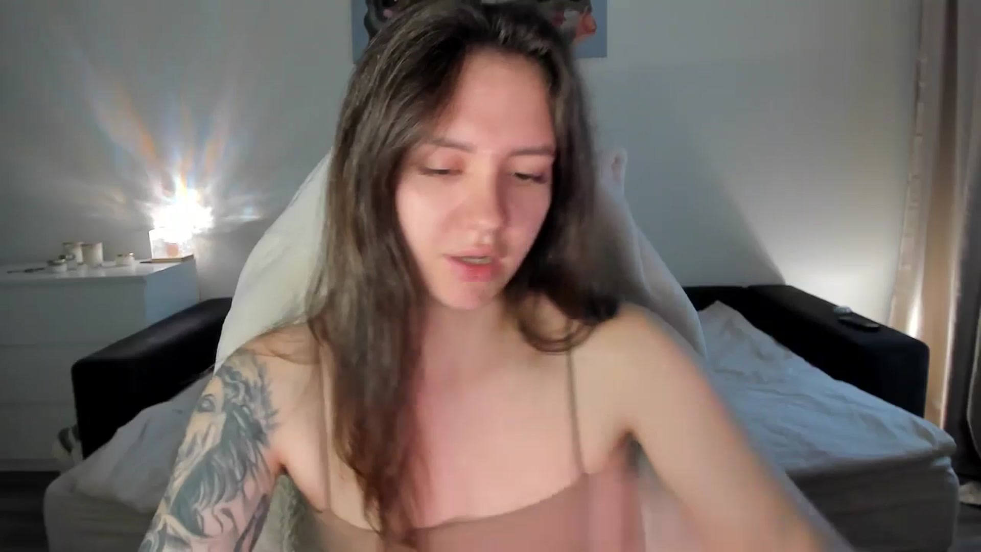 Gallery image thumbnail from sonia_moon's myfreecams stream on, 08/25/2025, 04:40 image 8 of 20