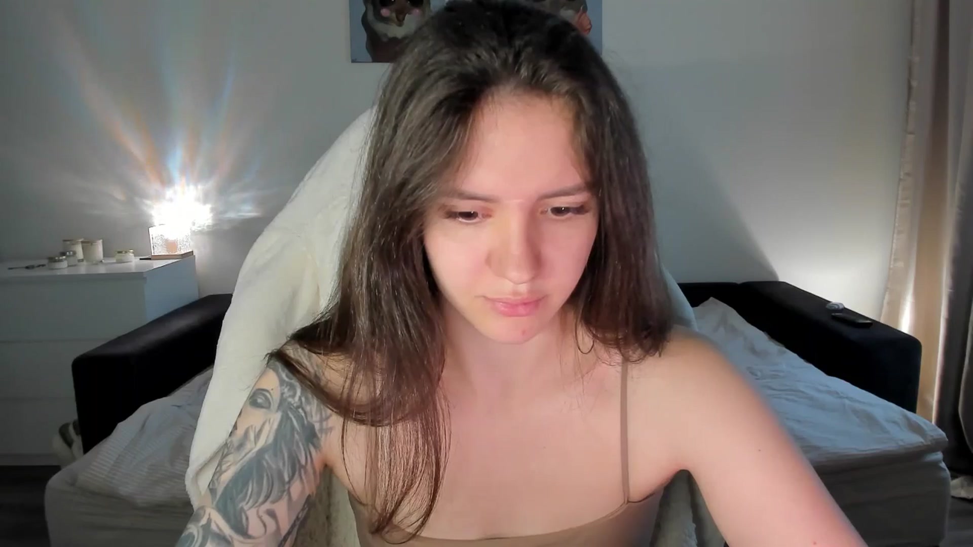 Gallery image thumbnail from sonia_moon's myfreecams stream on, 08/25/2025, 04:40 image 3 of 20