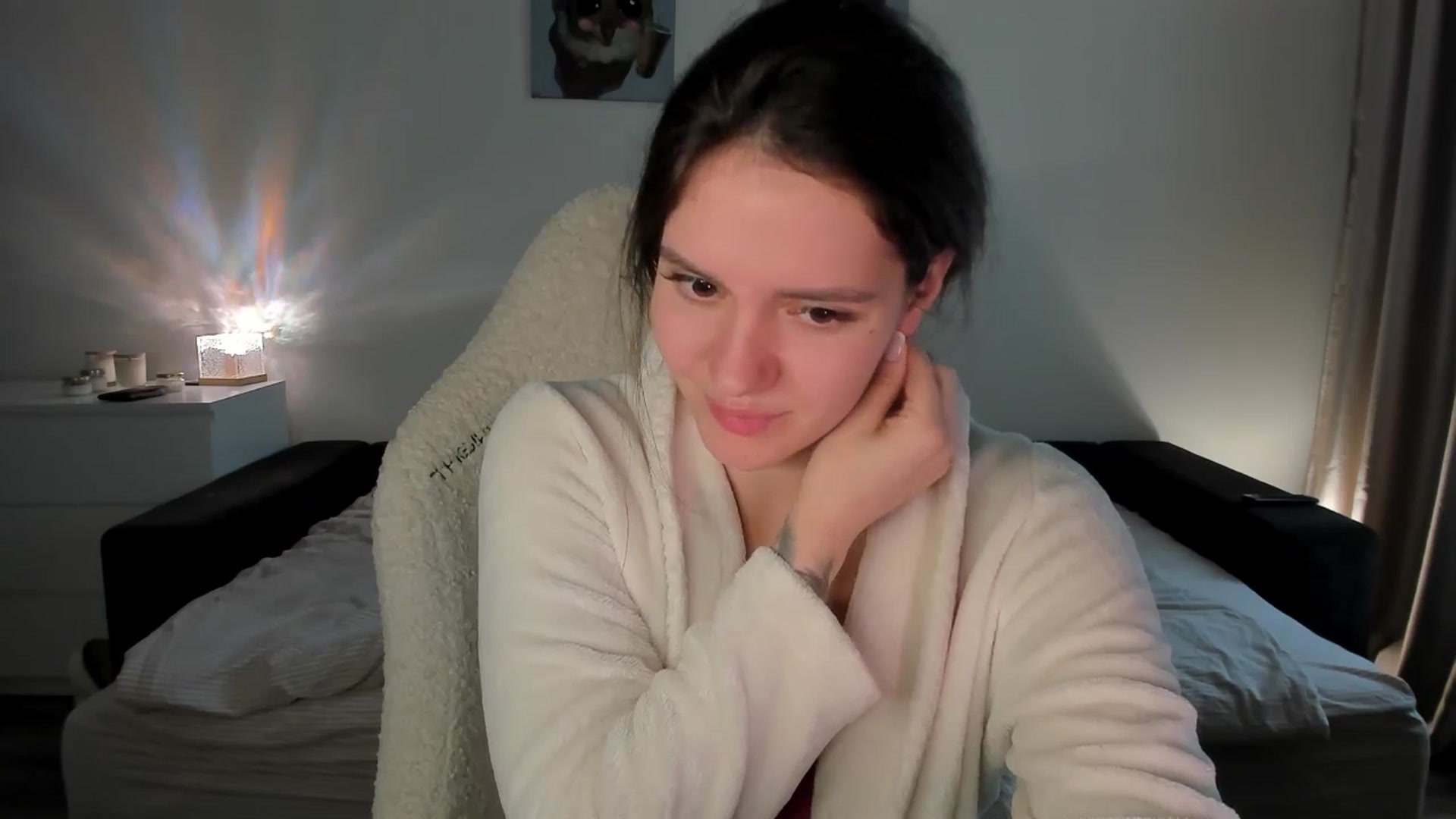Gallery image thumbnail from sonia_moon's myfreecams stream on, 08/26/2025, 06:55 image 5 of 20