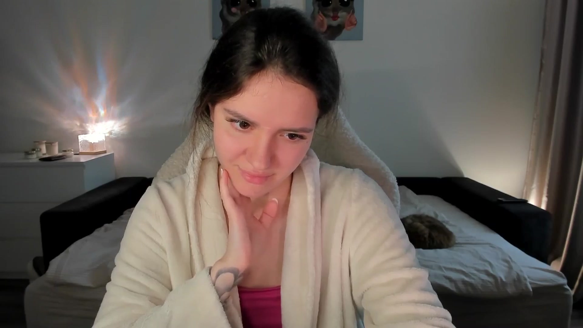 Gallery image thumbnail from sonia_moon's myfreecams stream on, 08/26/2025, 06:55 image 6 of 20