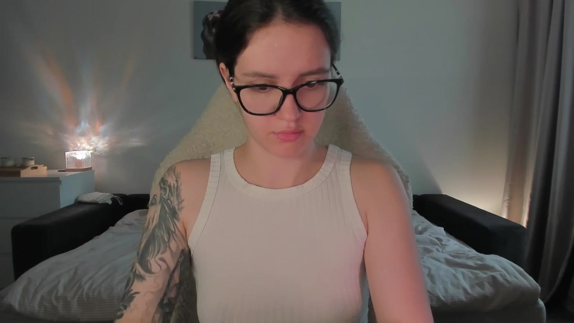 Gallery image thumbnail from sonia_moon's myfreecams stream on, 09/04/2025, 07:18 image 5 of 20