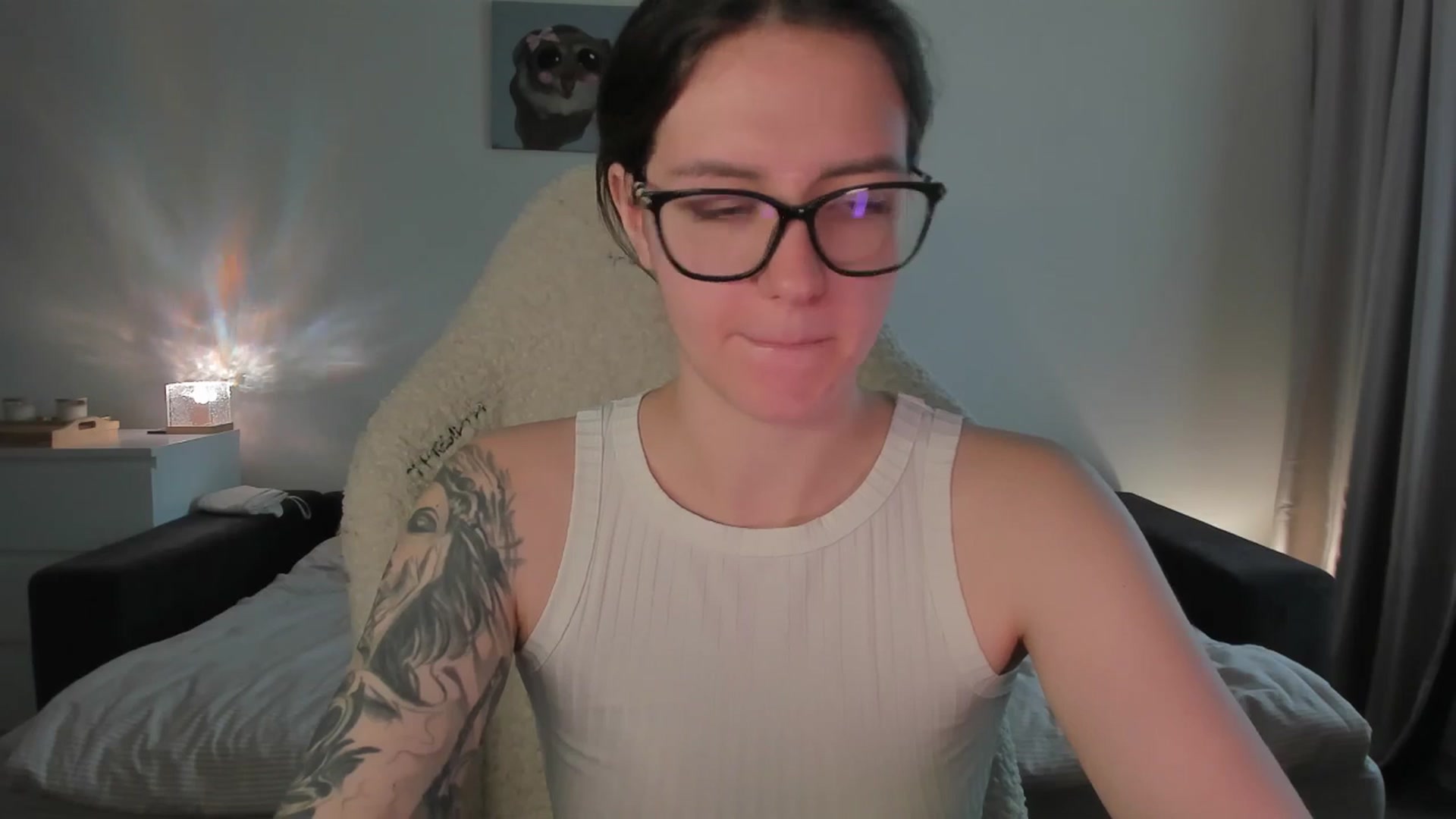 Gallery image thumbnail from sonia_moon's myfreecams stream on, 09/04/2025, 07:18 image 4 of 20