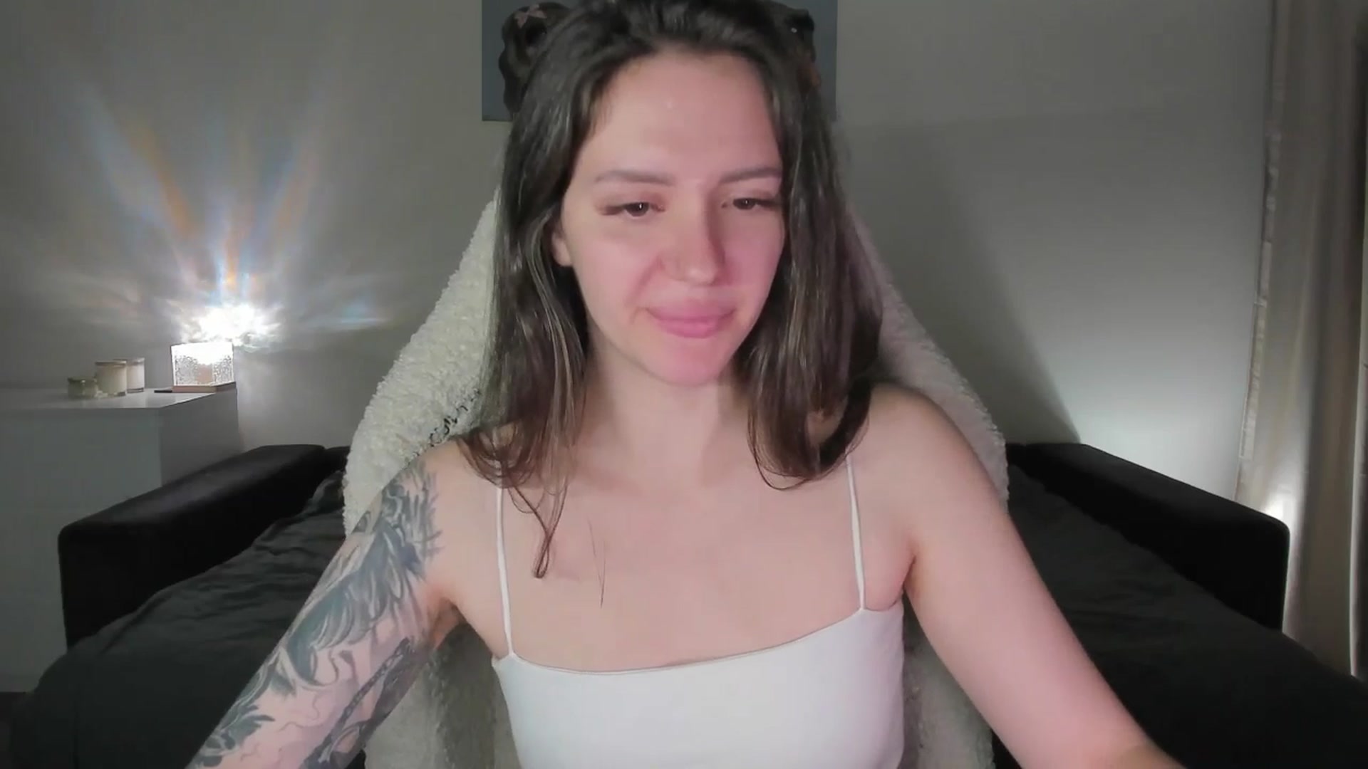 Gallery image thumbnail from sonia_moon's myfreecams stream on, 09/21/2025, 06:34 image 18 of 20