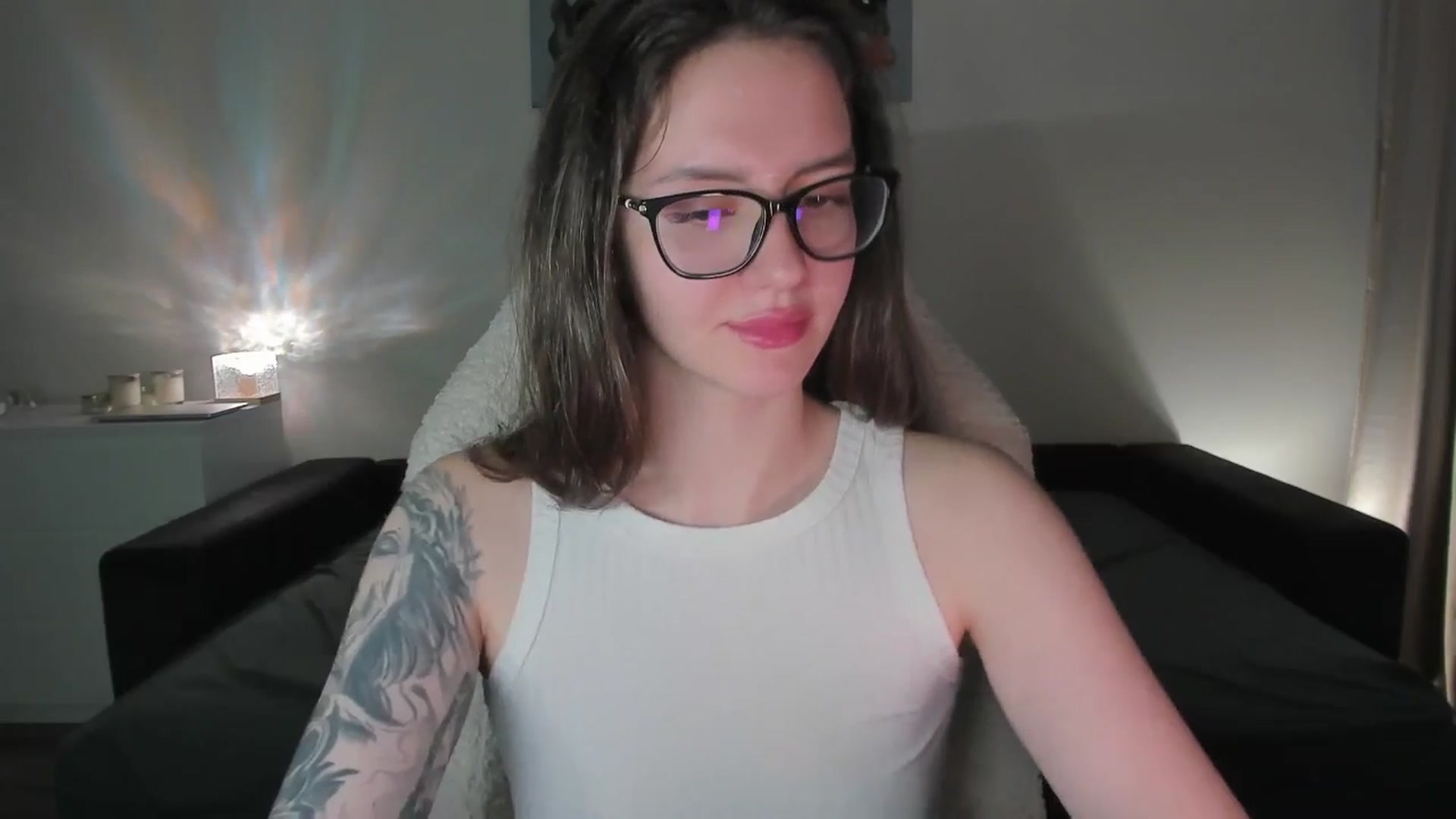 Gallery image thumbnail from sonia_moon's myfreecams stream on, 09/22/2025, 06:07 image 17 of 20