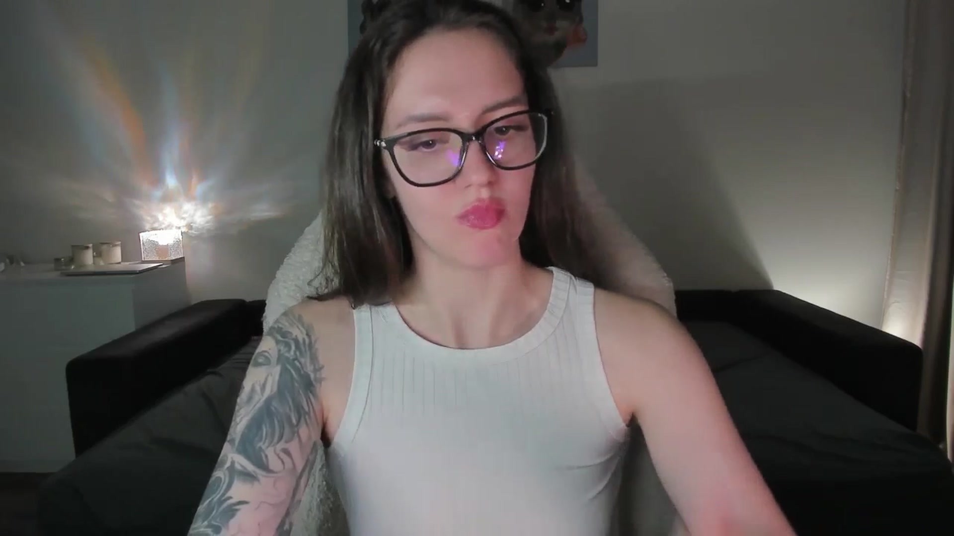 Gallery image thumbnail from sonia_moon's myfreecams stream on, 09/22/2025, 06:07 image 15 of 20