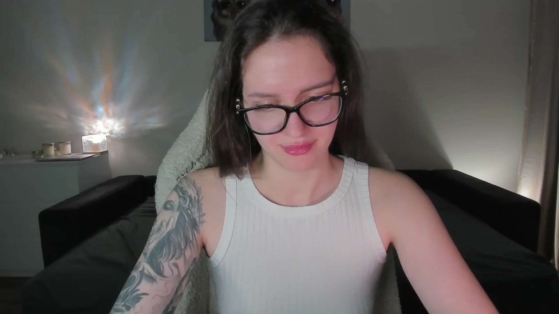 Gallery image thumbnail from sonia_moon's myfreecams stream on, 09/22/2025, 06:07 image 14 of 20