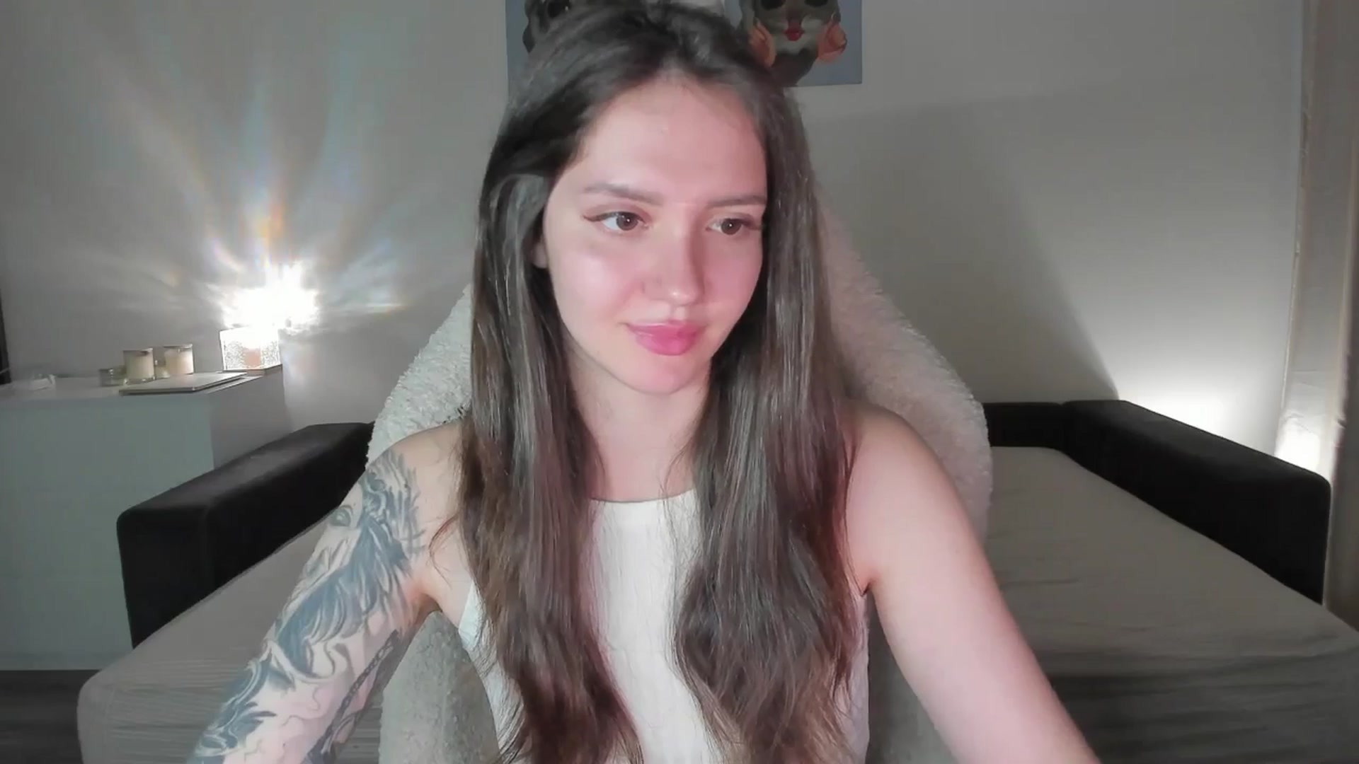Gallery image thumbnail from sonia_moon's myfreecams stream on, 09/23/2025, 06:52 image 18 of 20