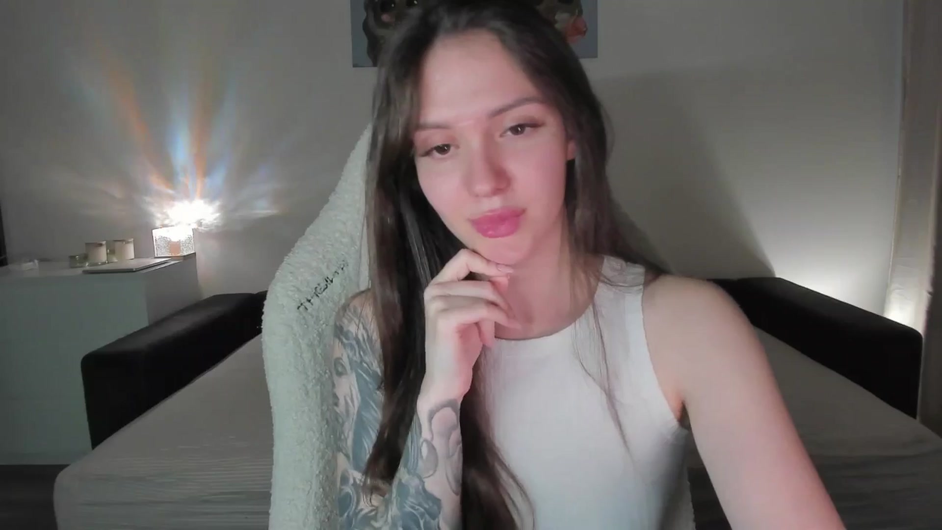 Gallery image thumbnail from sonia_moon's myfreecams stream on, 09/23/2025, 06:52 image 15 of 20