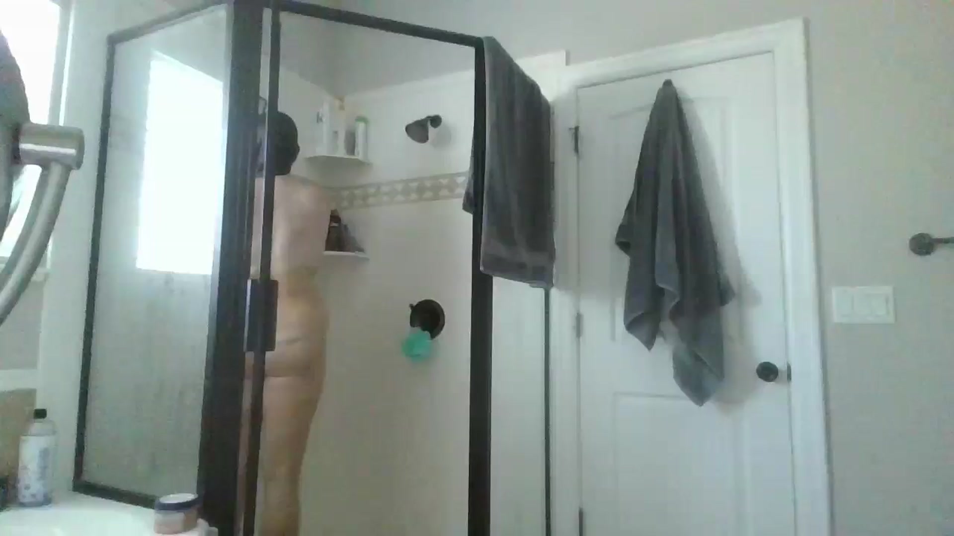 Gallery image thumbnail from sophiabellax's myfreecams stream on, 07/27/2025, 01:09 image 6 of 20