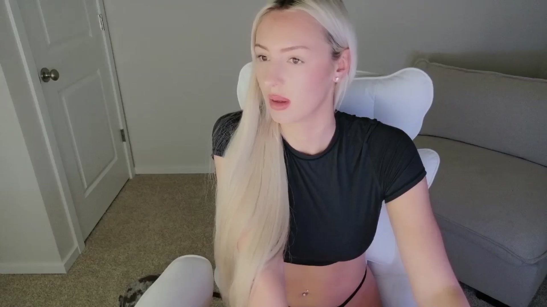 Gallery image thumbnail from sophiestaar's myfreecams stream on, 07/28/2025, 09:20 image 15 of 20