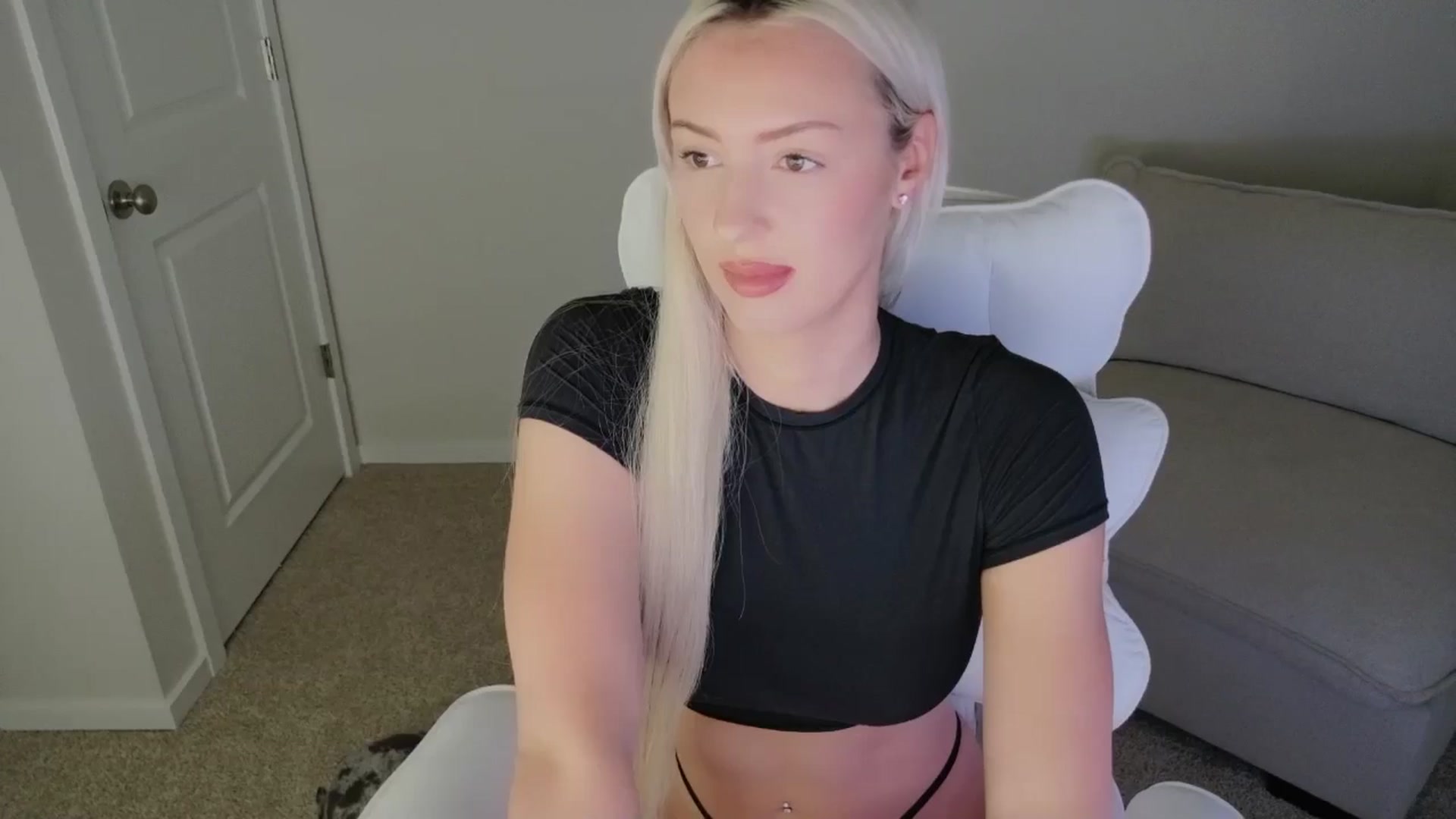 Gallery image thumbnail from sophiestaar's myfreecams stream on, 07/28/2025, 09:20 image 11 of 20
