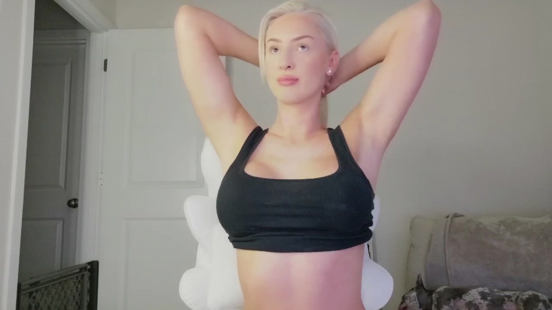 Gallery image thumbnail from sophiestaar's myfreecams stream on, 08/11/2025, 06:23 image 7 of 20