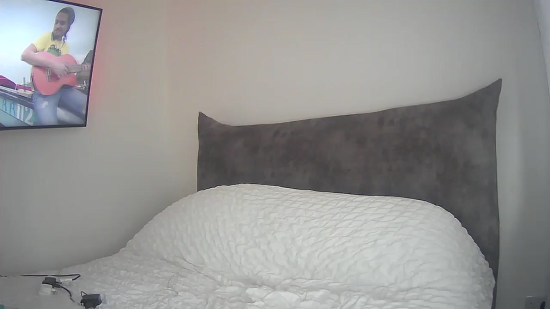 Gallery image thumbnail from sophvalentino's myfreecams stream on, 03/21/2023, 15:20 image 18 of 20