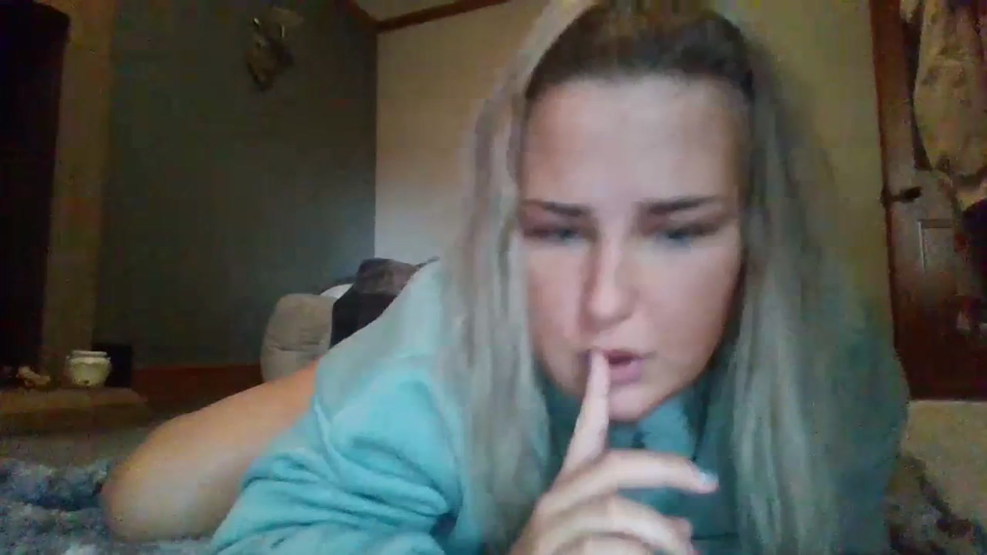 Gallery image thumbnail from sophxoxo1's myfreecams stream on, 07/11/2023, 08:39 image 3 of 20