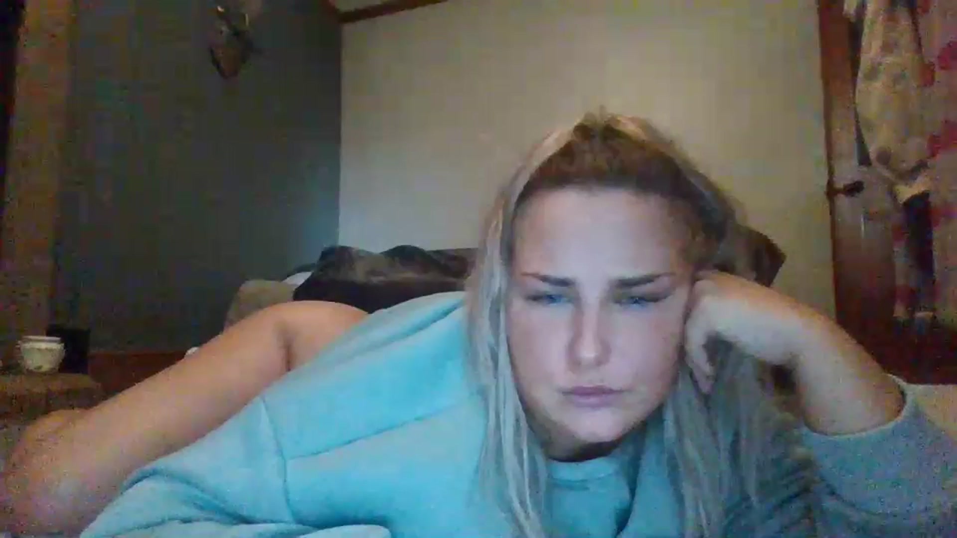 Gallery image thumbnail from sophxoxo1's myfreecams stream on, 07/11/2023, 08:39 image 14 of 20