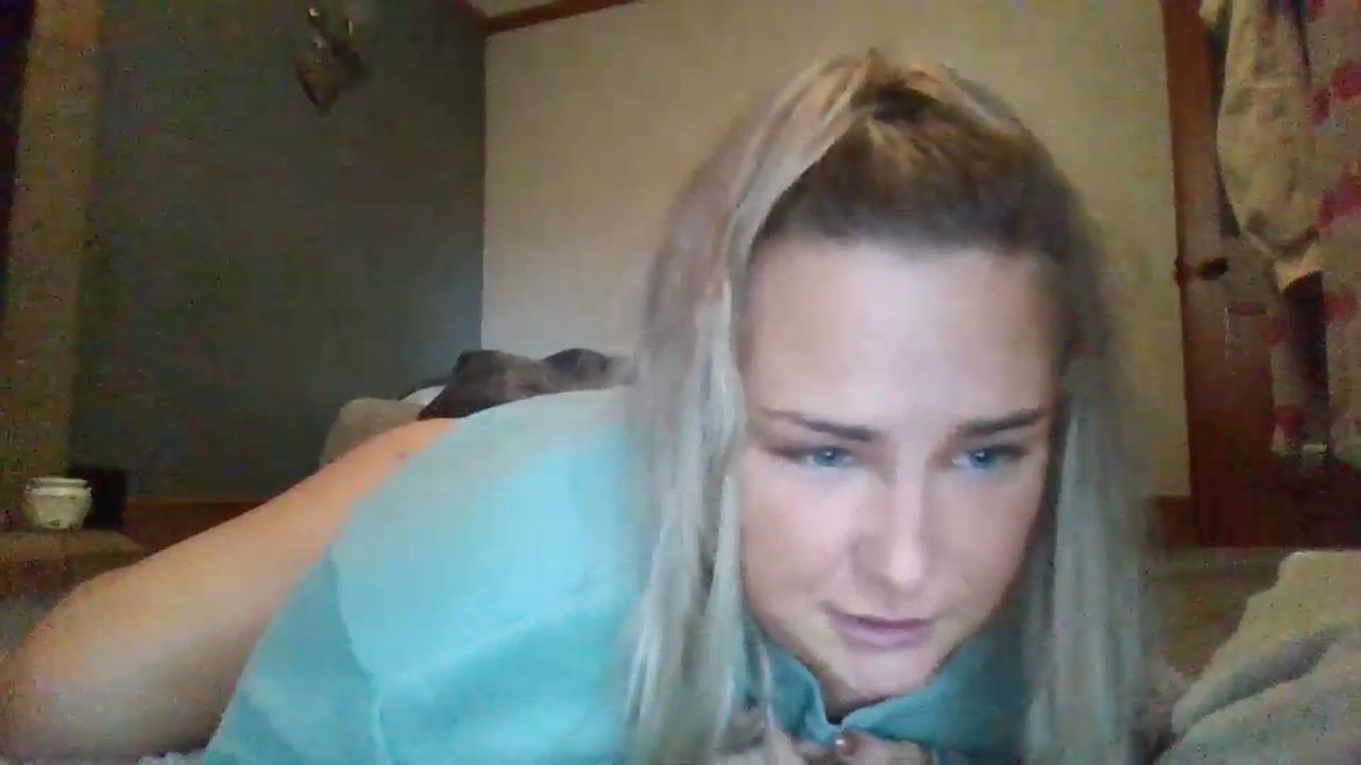 Gallery image thumbnail from sophxoxo1's myfreecams stream on, 07/11/2023, 08:39 image 20 of 20