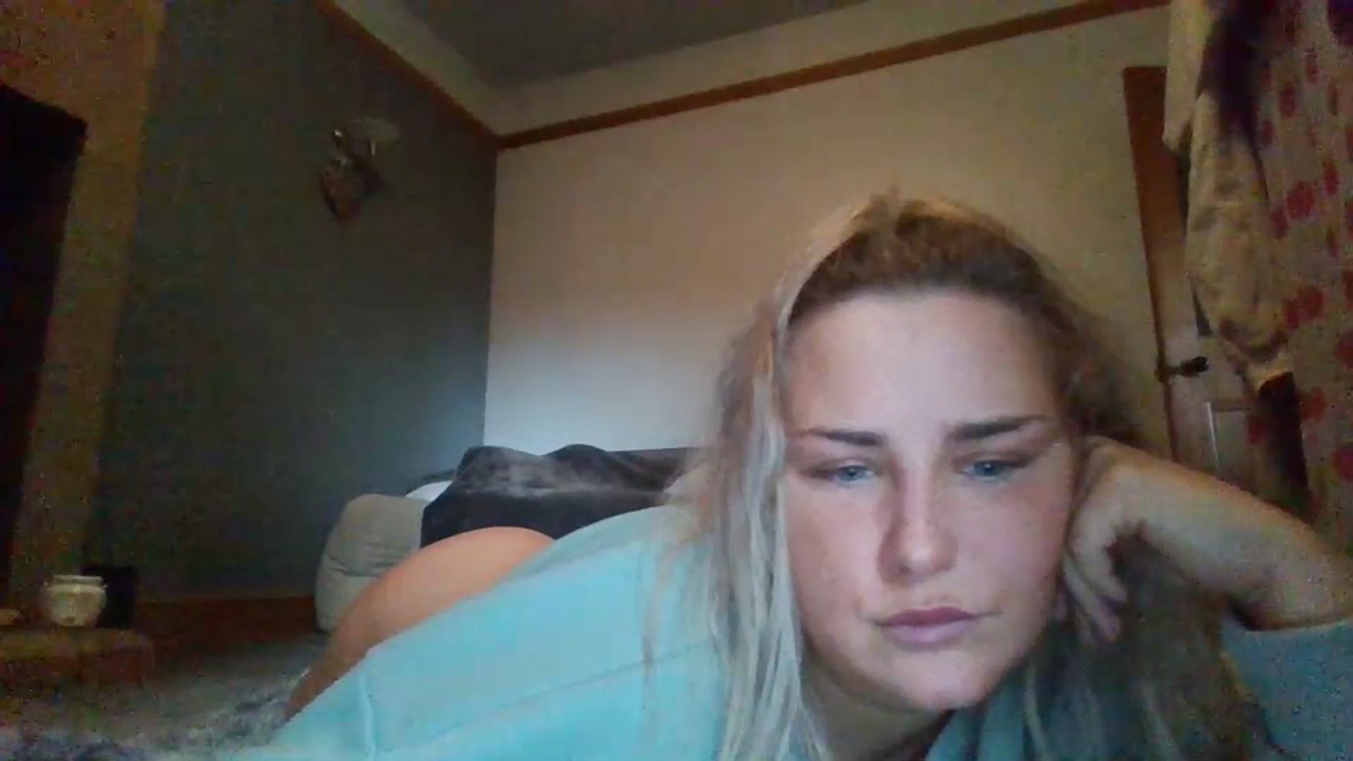 Gallery image thumbnail from sophxoxo1's myfreecams stream on, 07/11/2023, 08:39 image 10 of 20