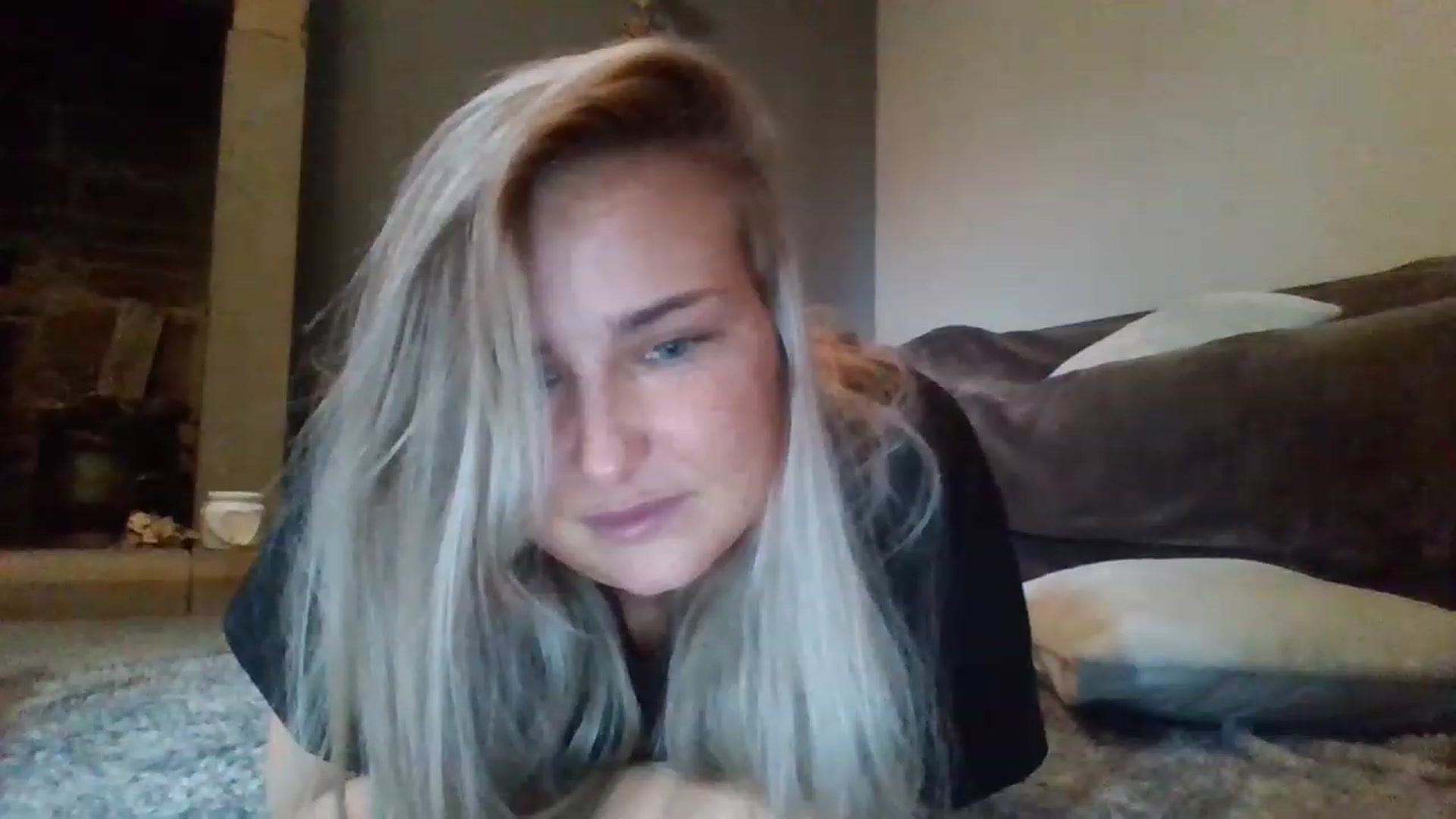 Gallery image thumbnail from sophxoxo1's myfreecams stream on, 07/11/2023, 15:13 image 4 of 20